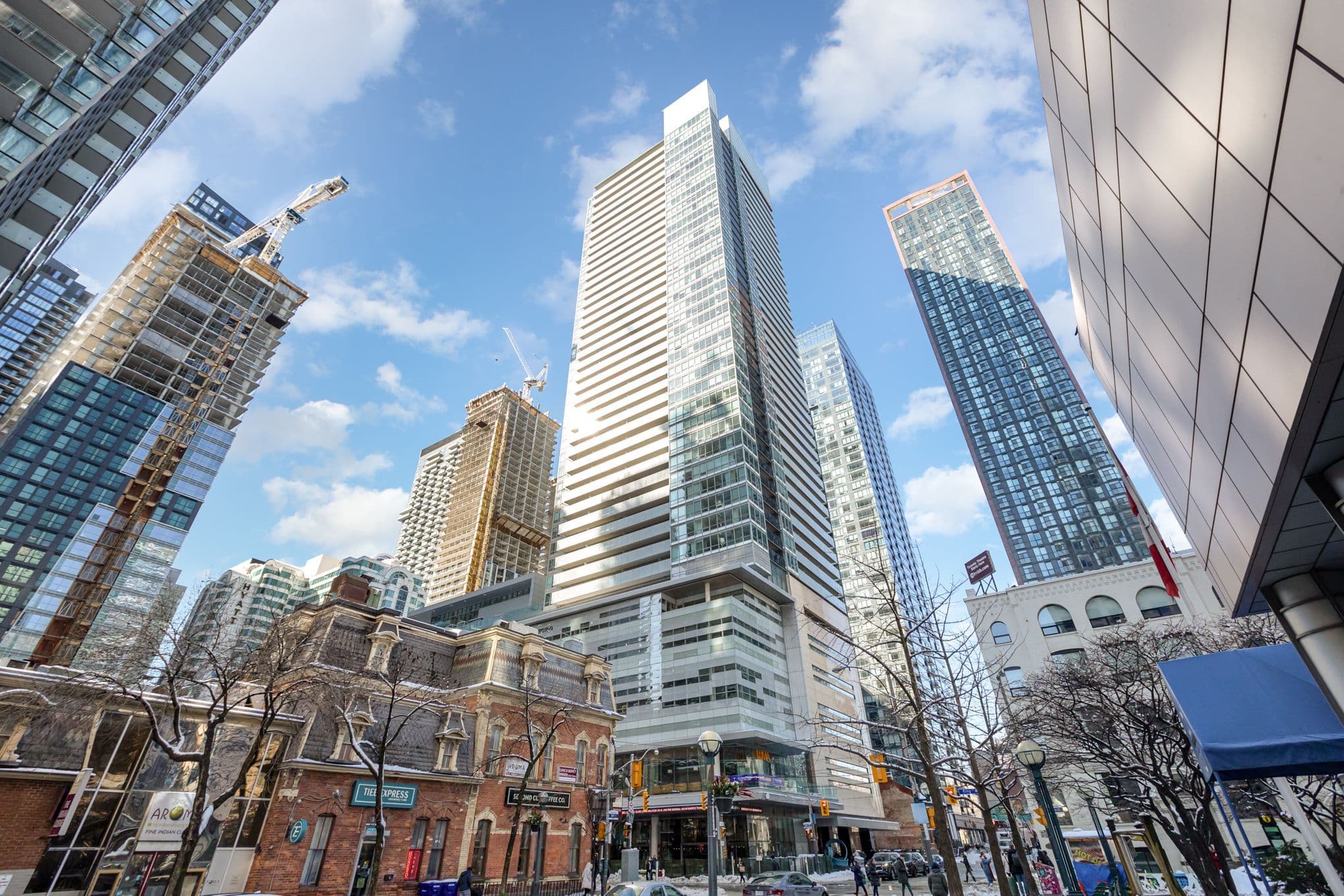 80 John Street 1701, Toronto C01, ON M5V 3X4