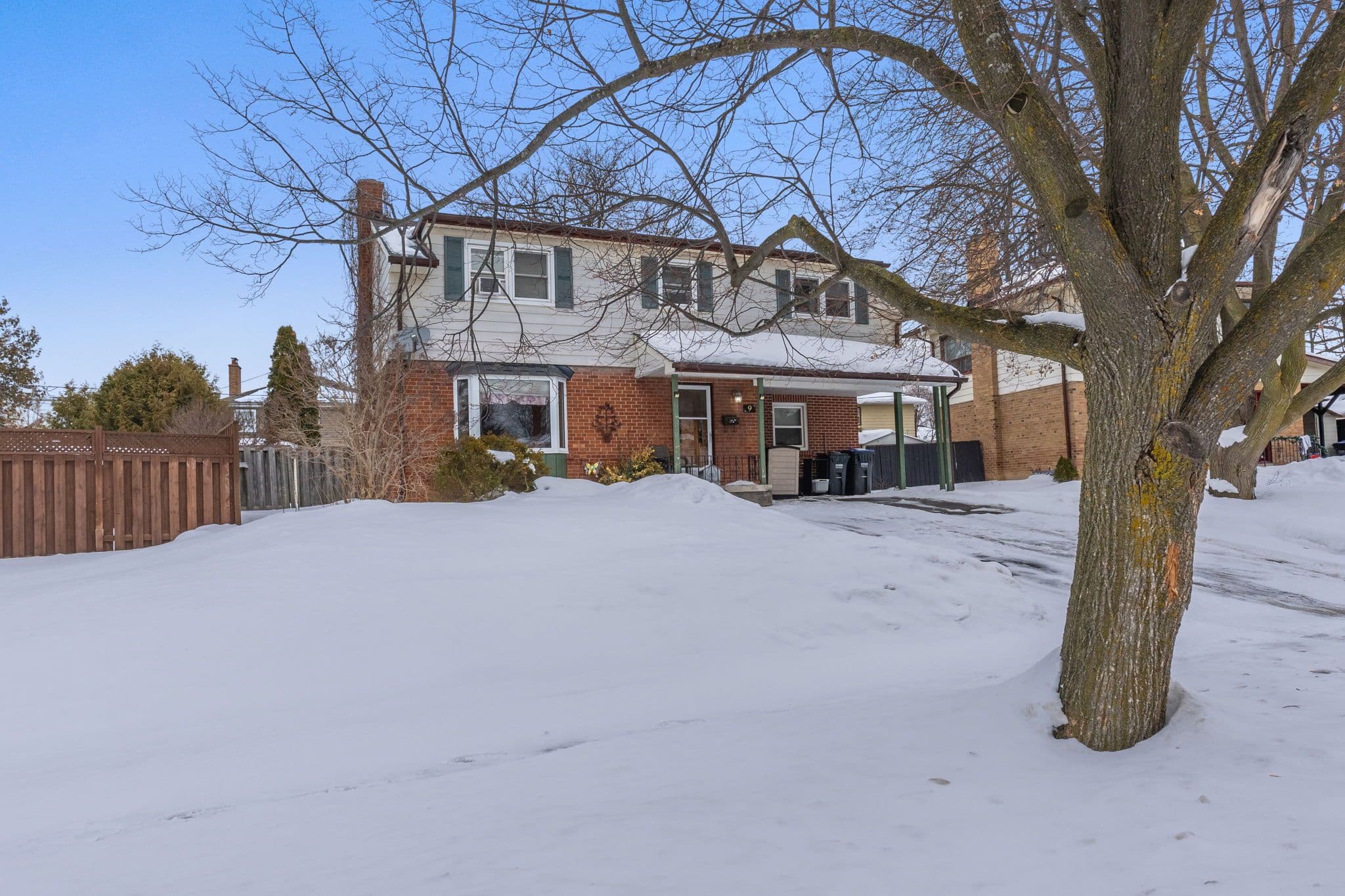9 Crestview Avenue, Brampton, ON L6W 2R7