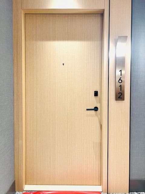 60 Central Park Roadway N/A 1612, Toronto W08, ON M9A 0E6