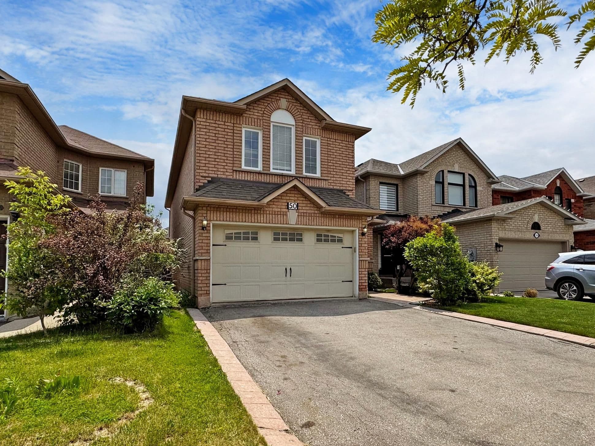 50 Thornton Crescent Upper Level, Vaughan, ON L6A 2S9