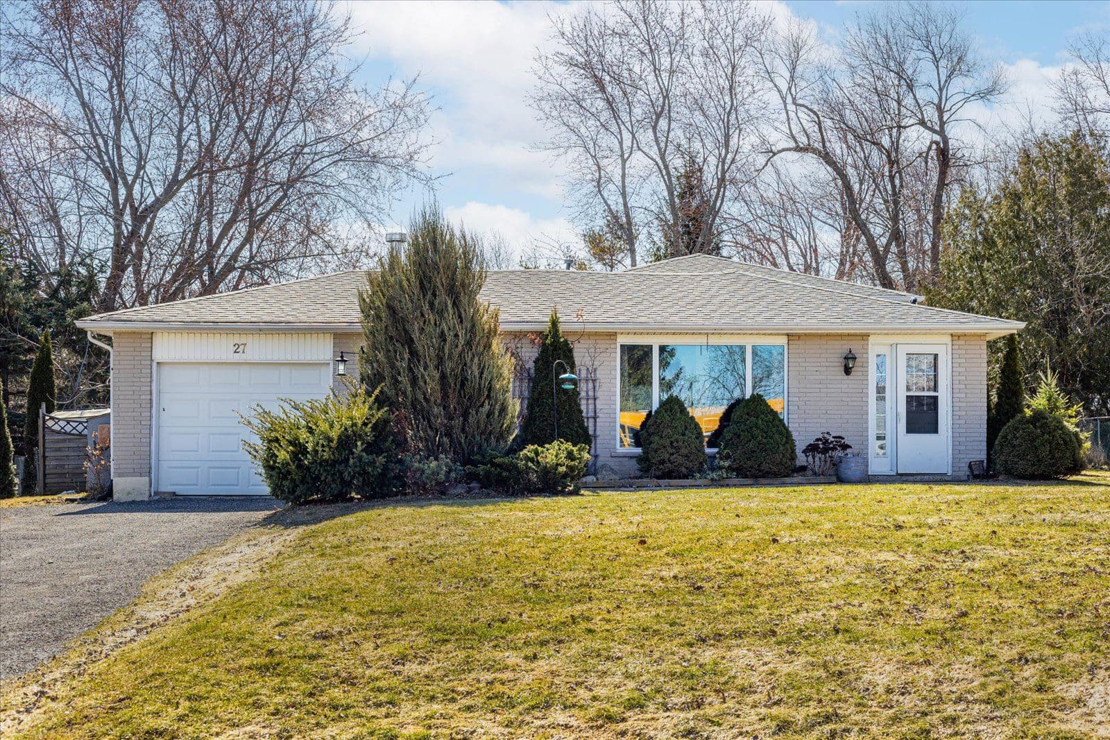 27 Jamieson Drive, Adjala-Tosorontio, ON L0N 1R0