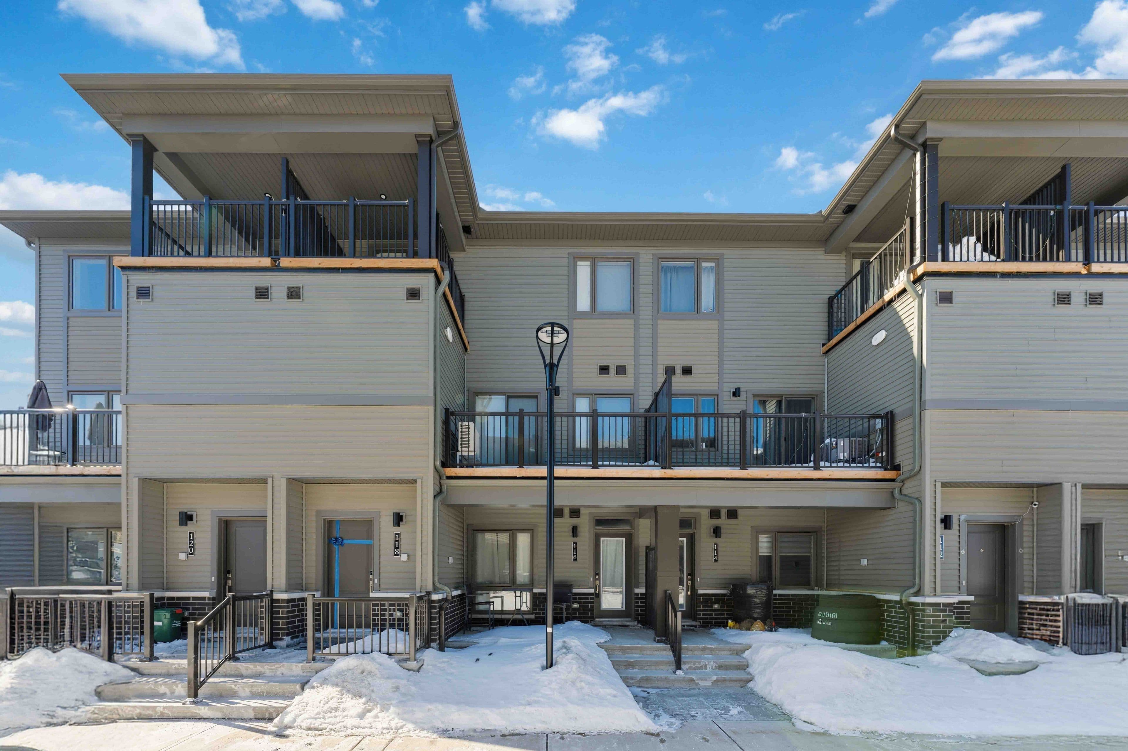 116 Parnian Private, Barrhaven, ON K2J 4H7