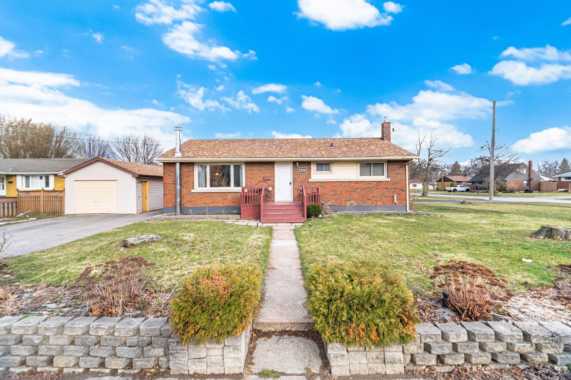 3316 MCLAREN Crescent, Niagara Falls, ON L2J 2W6