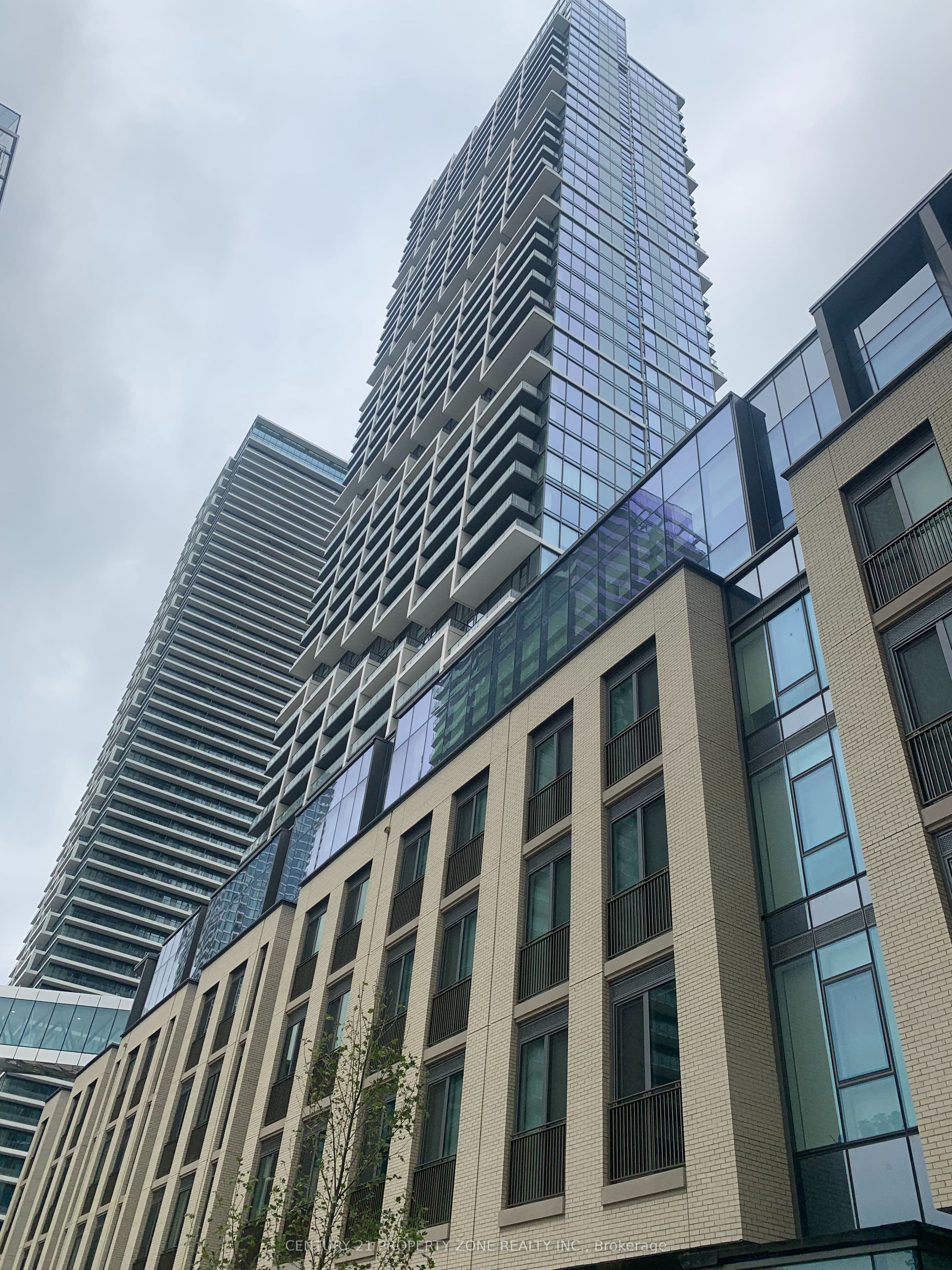 1000 Portage Parkway 4515, Vaughan, ON L4K 0L1