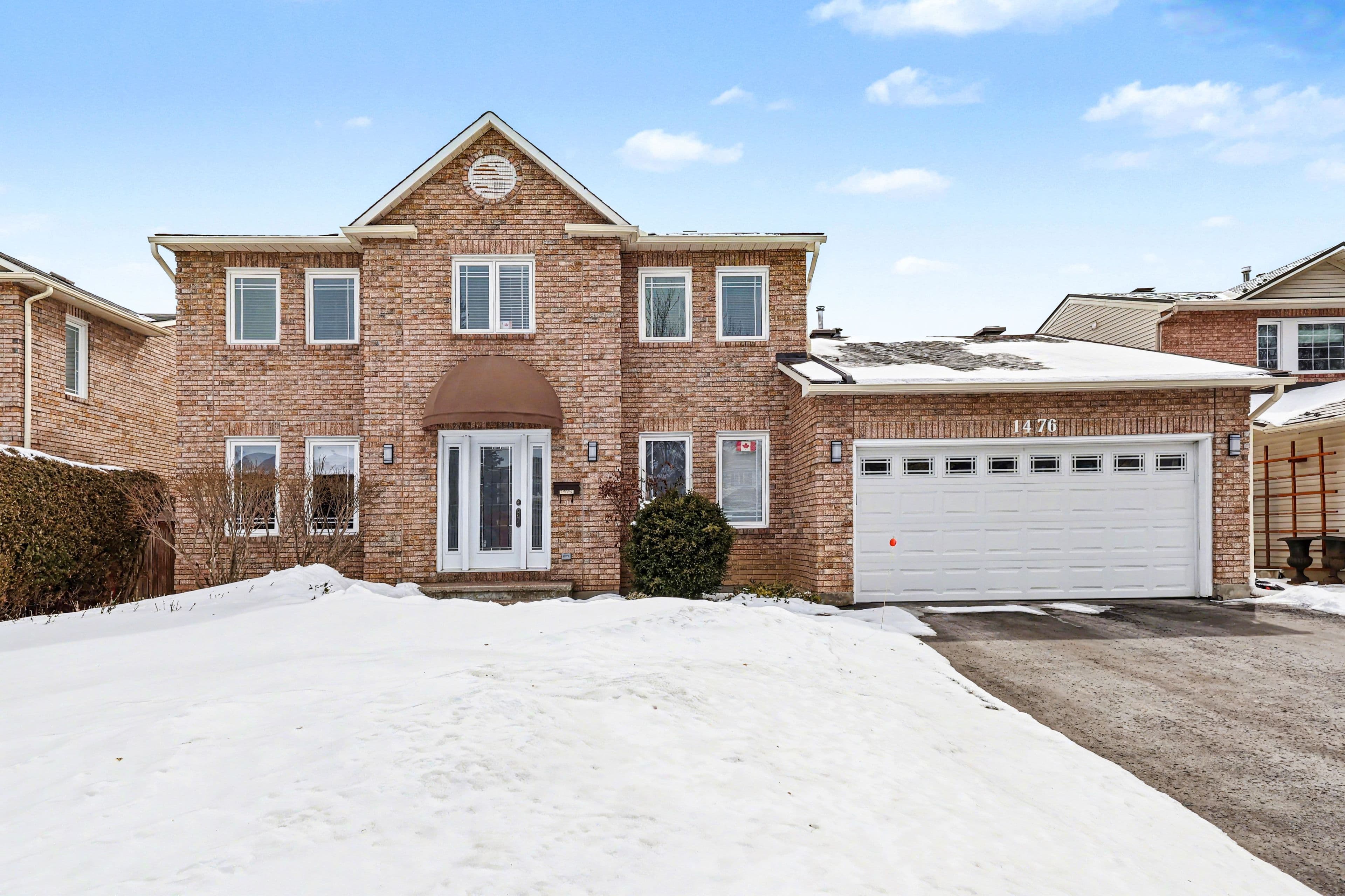 1476 Bourcier Drive, Orleans - Cumberland and Area, ON K1E 3J8