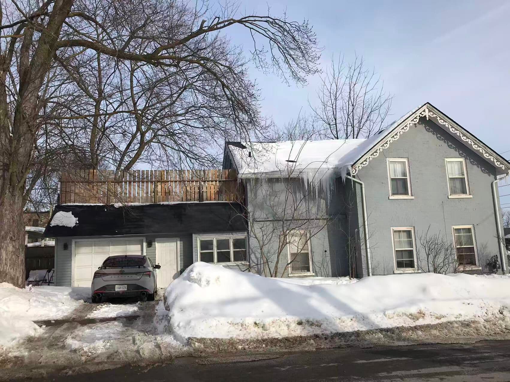 162 Dundas Street E, Belleville, ON K8N 1C8