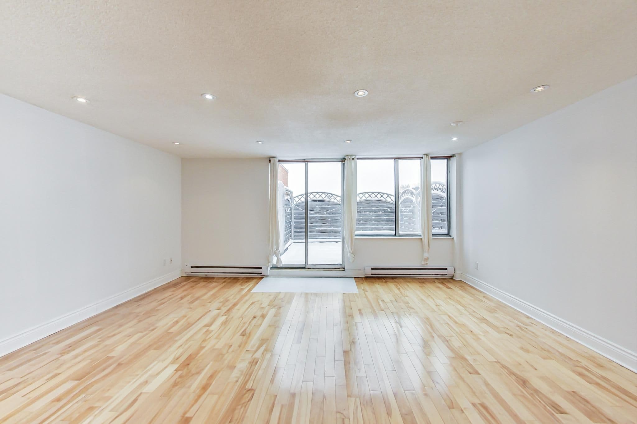 1011 Dufferin Street 301, Toronto W02, ON M6H 4B5