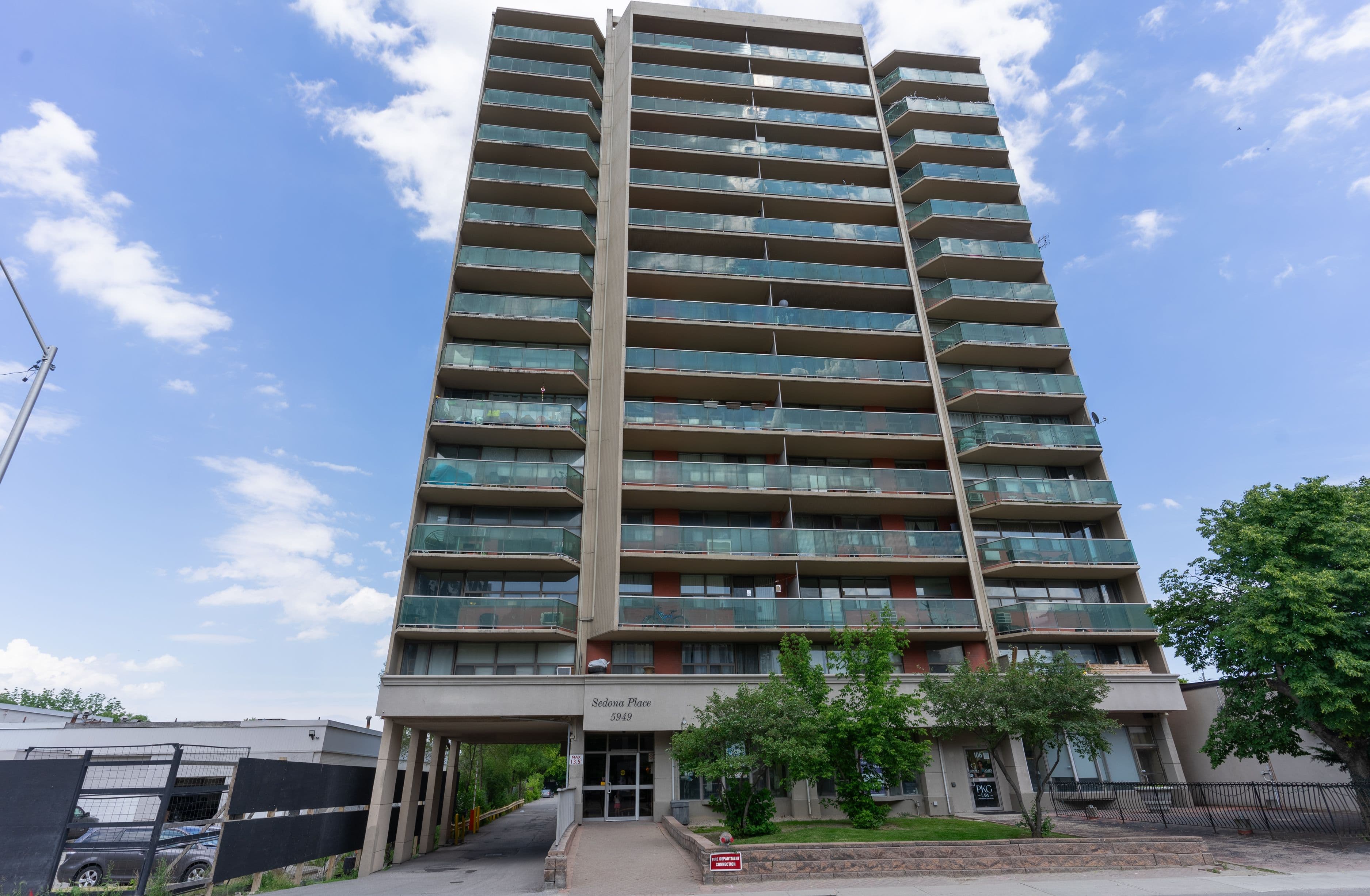 5949 Yonge Street 1507, Toronto C14, ON M2M 3V8