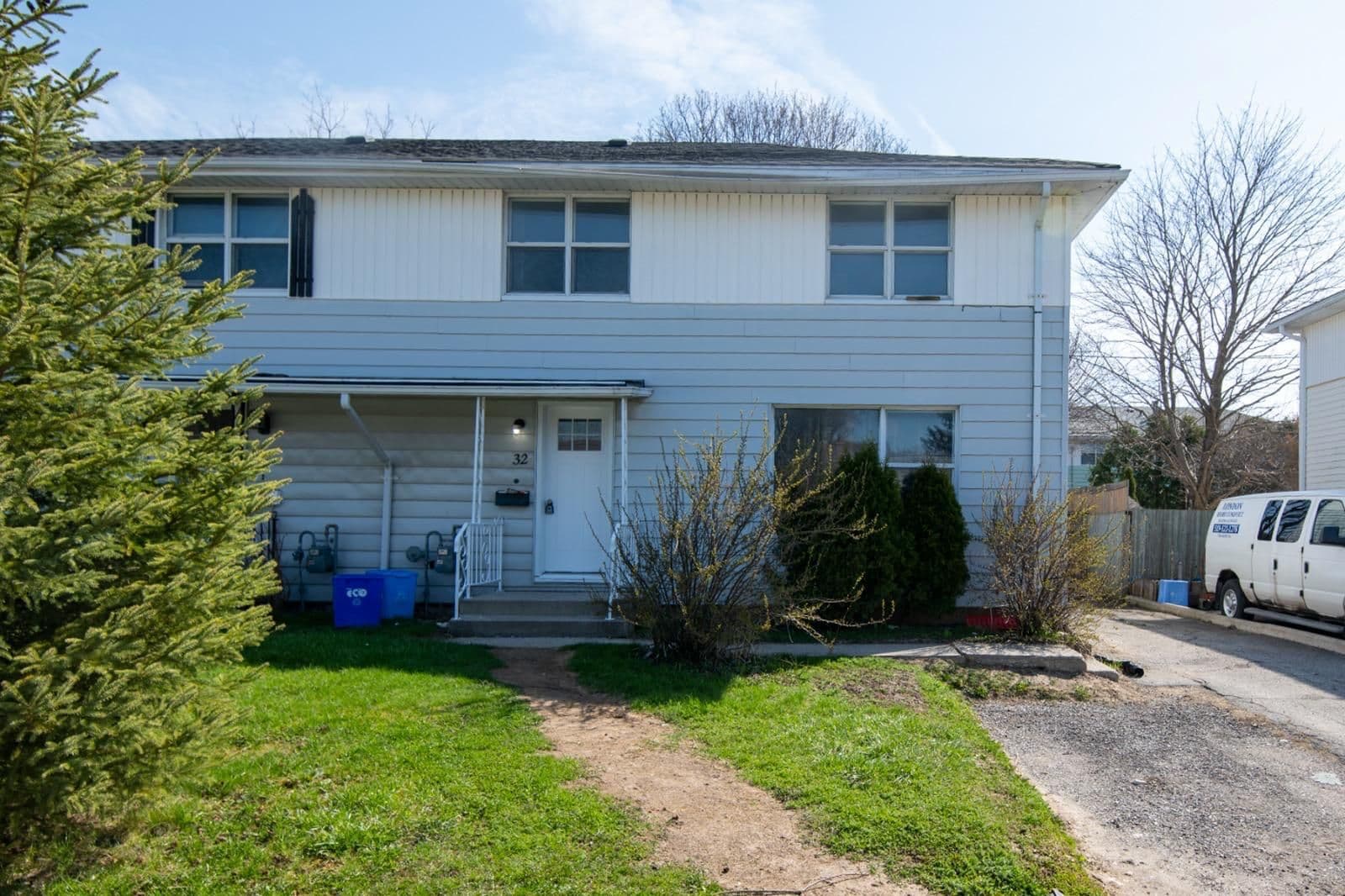 32 WISTOW Street, London East, ON N5Y 1E1