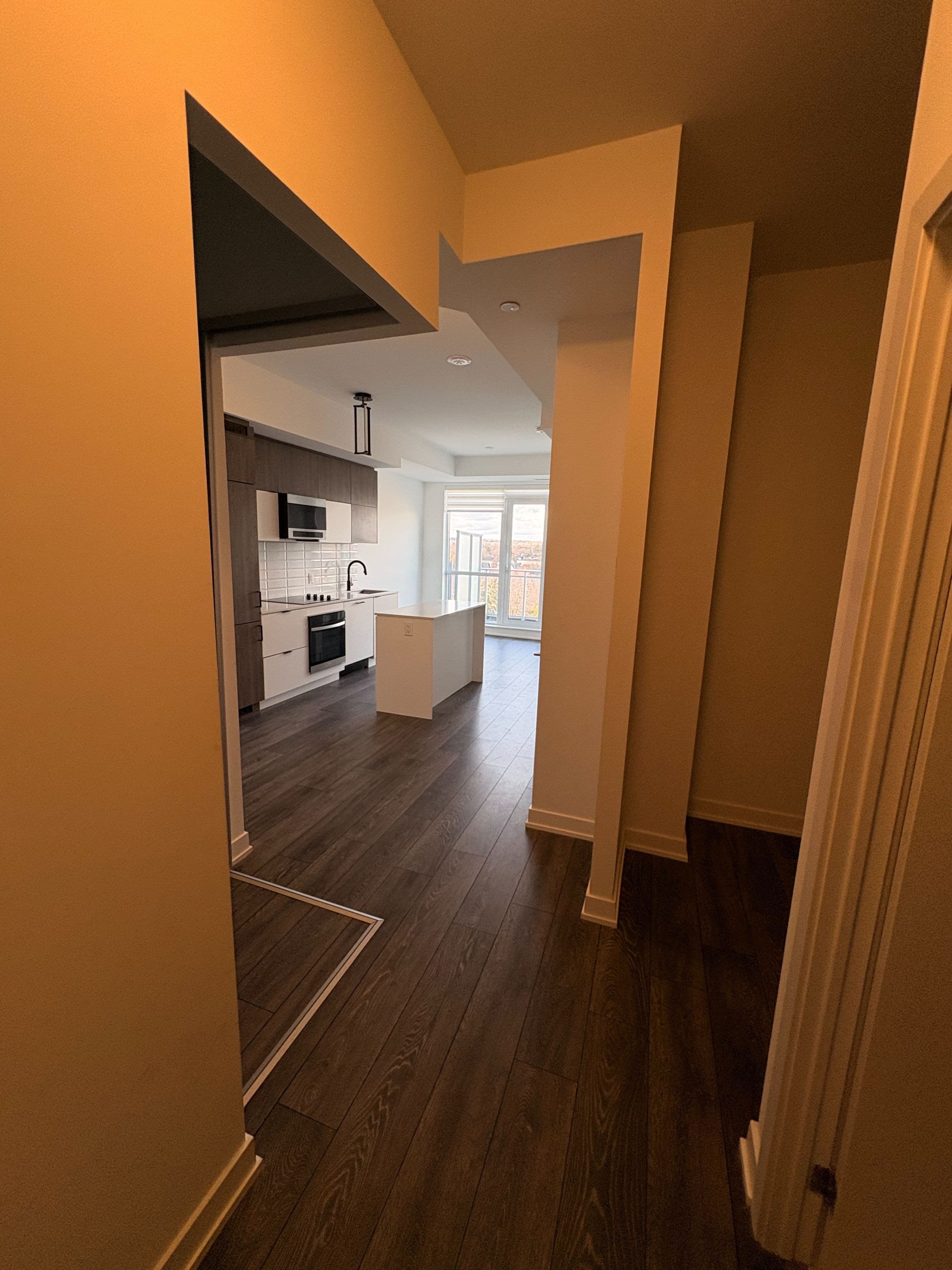 8888 Yonge Street 605, Richmond Hill, ON L4C 6Z1