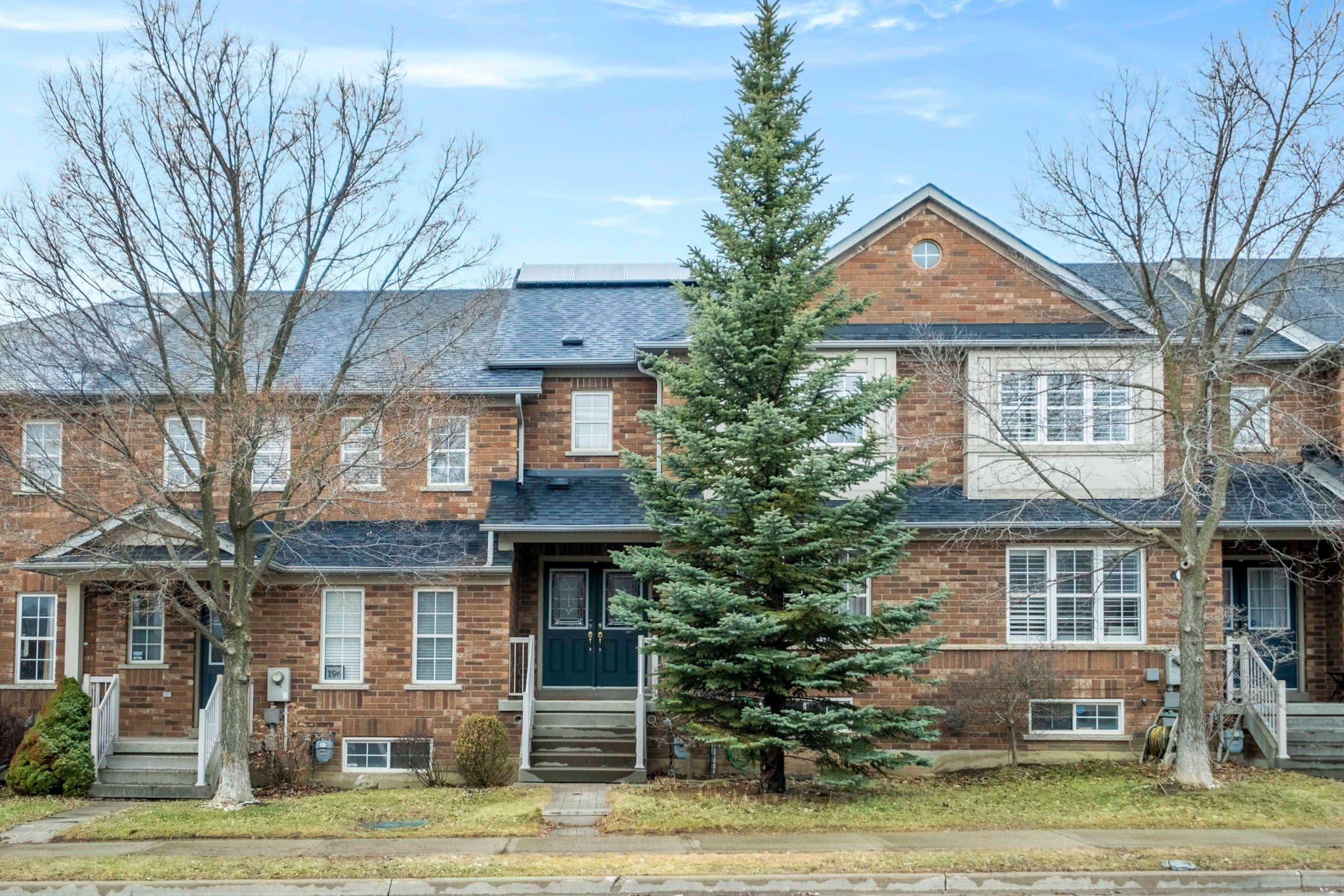 198 Pleasant Ridge Avenue, Vaughan, ON L4J 9J2