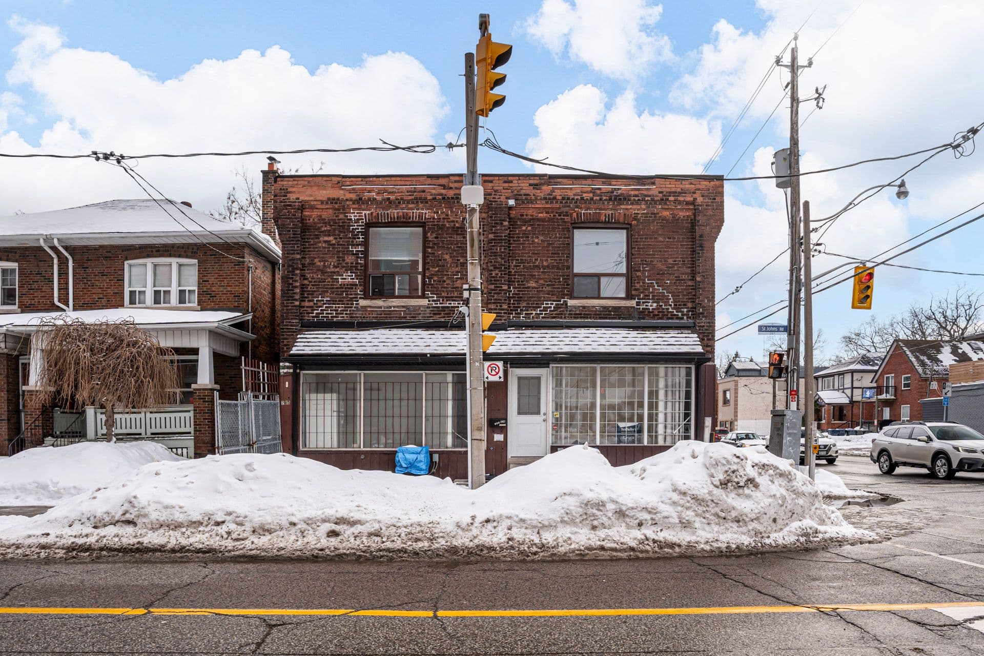 285 St John's Road, Toronto W02, ON M6P 1V3