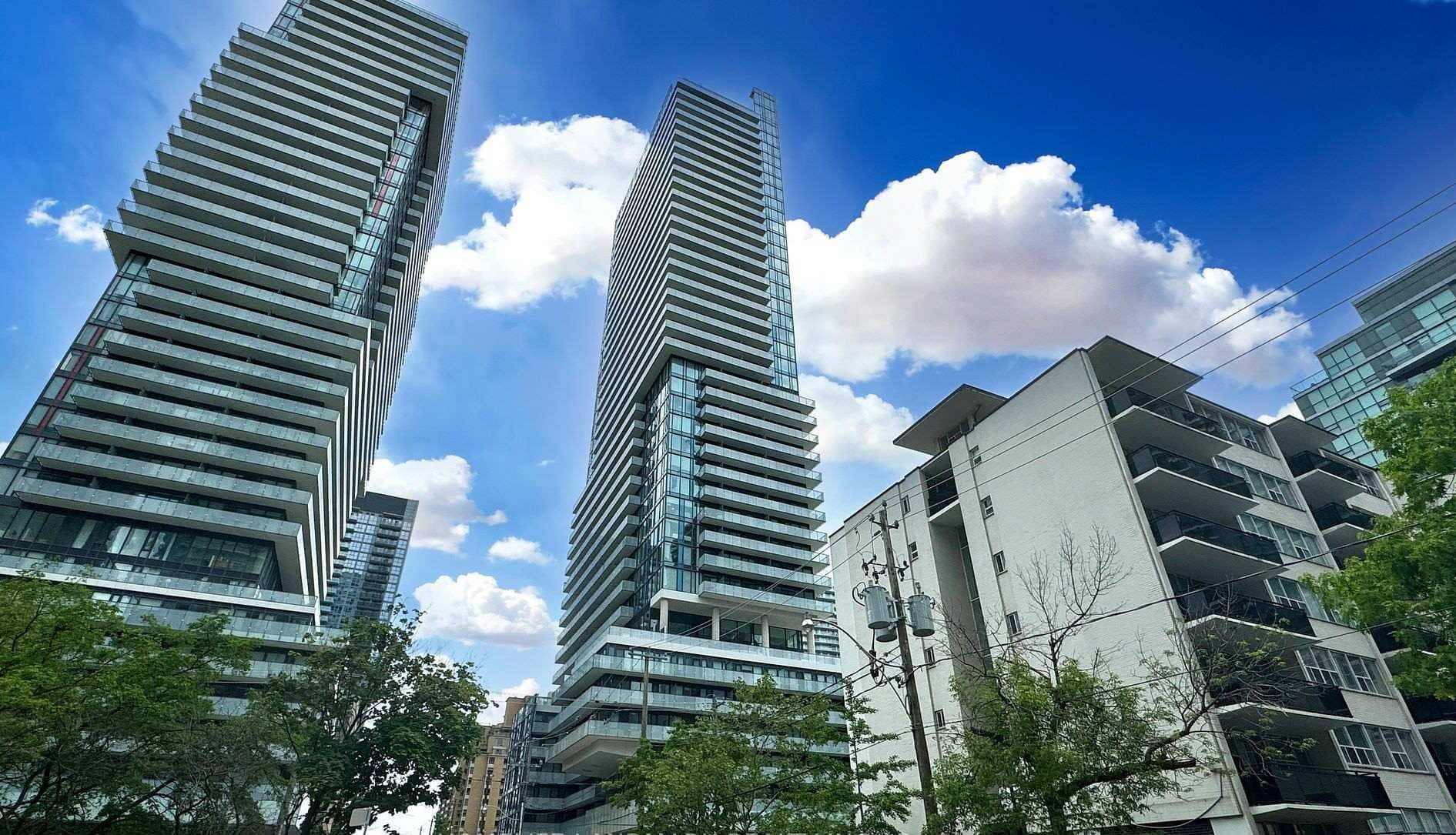 161 Roehampton Avenue 1502, Toronto C10, ON M4P 1P9