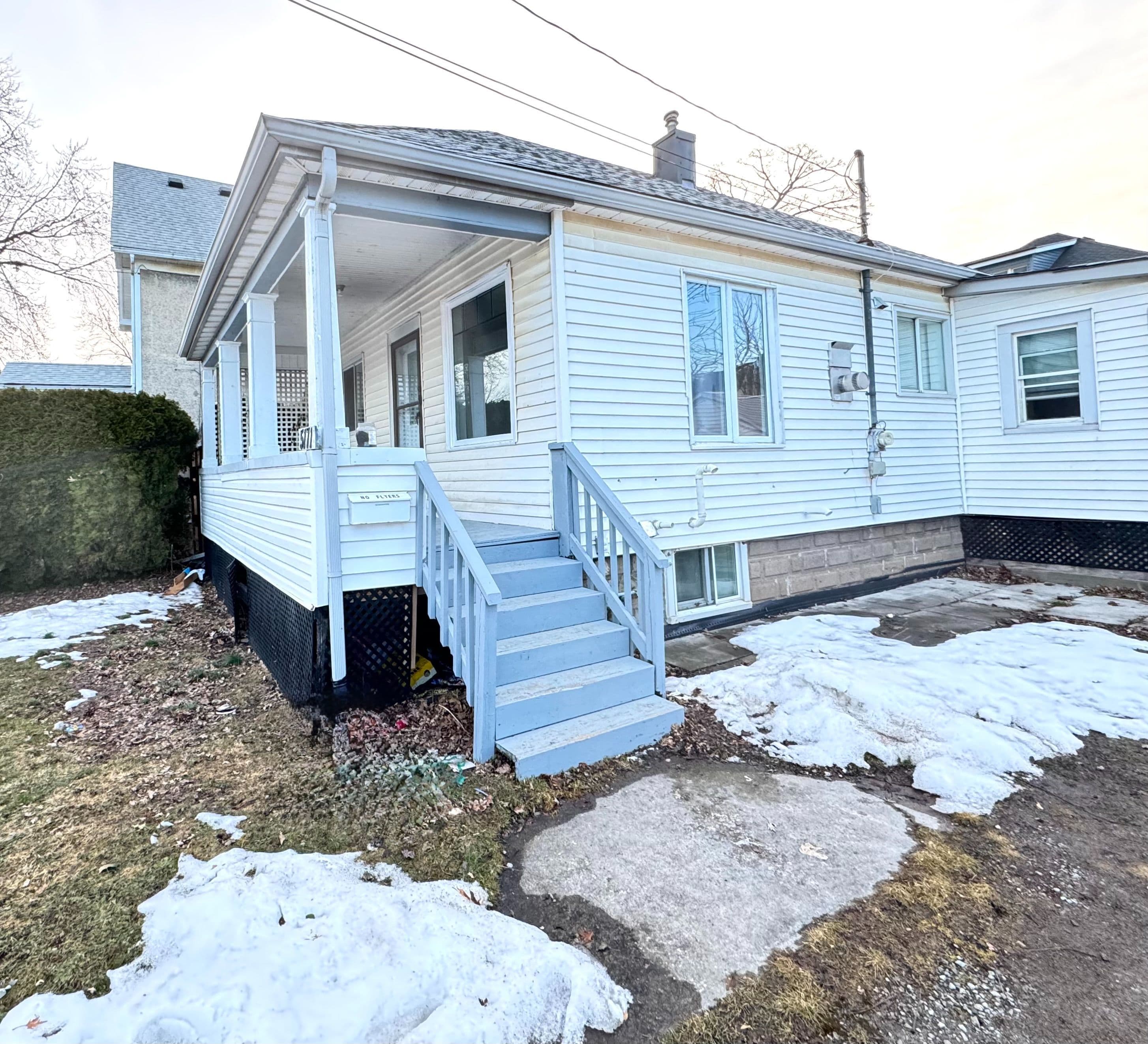 5171 Mcglashan Crescent Upper, Niagara Falls, ON L2E 3X2