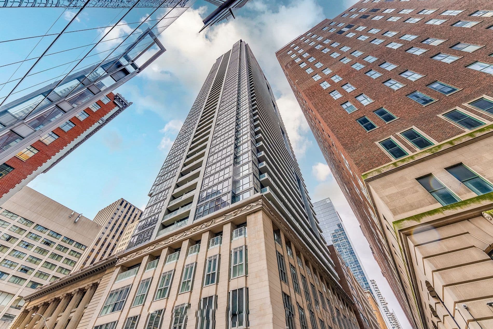 70 Temperance Street 3105, Toronto C01, ON M5H 0B1