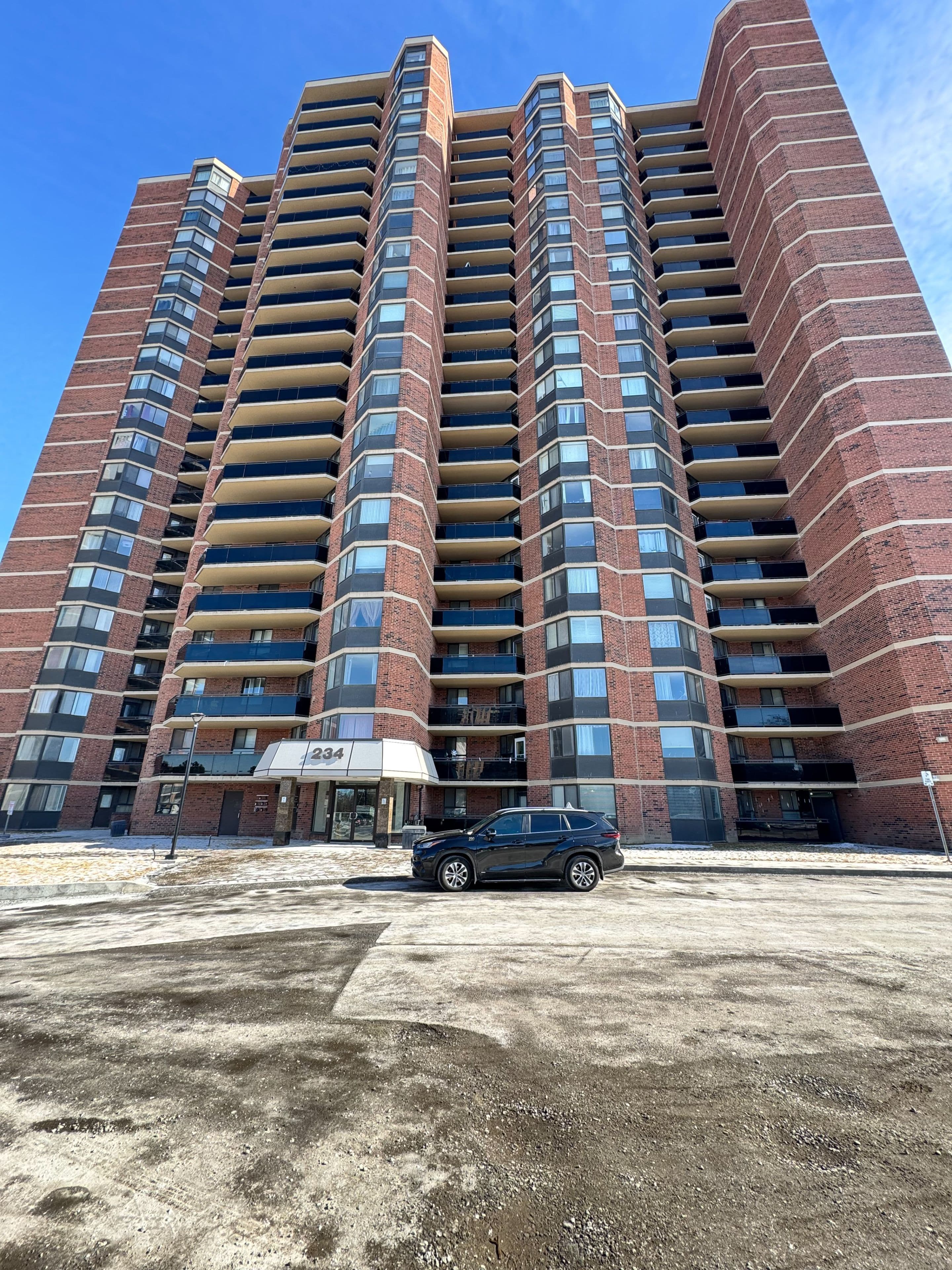 234 Albion Road 806, Toronto W10, ON M9W 6A5