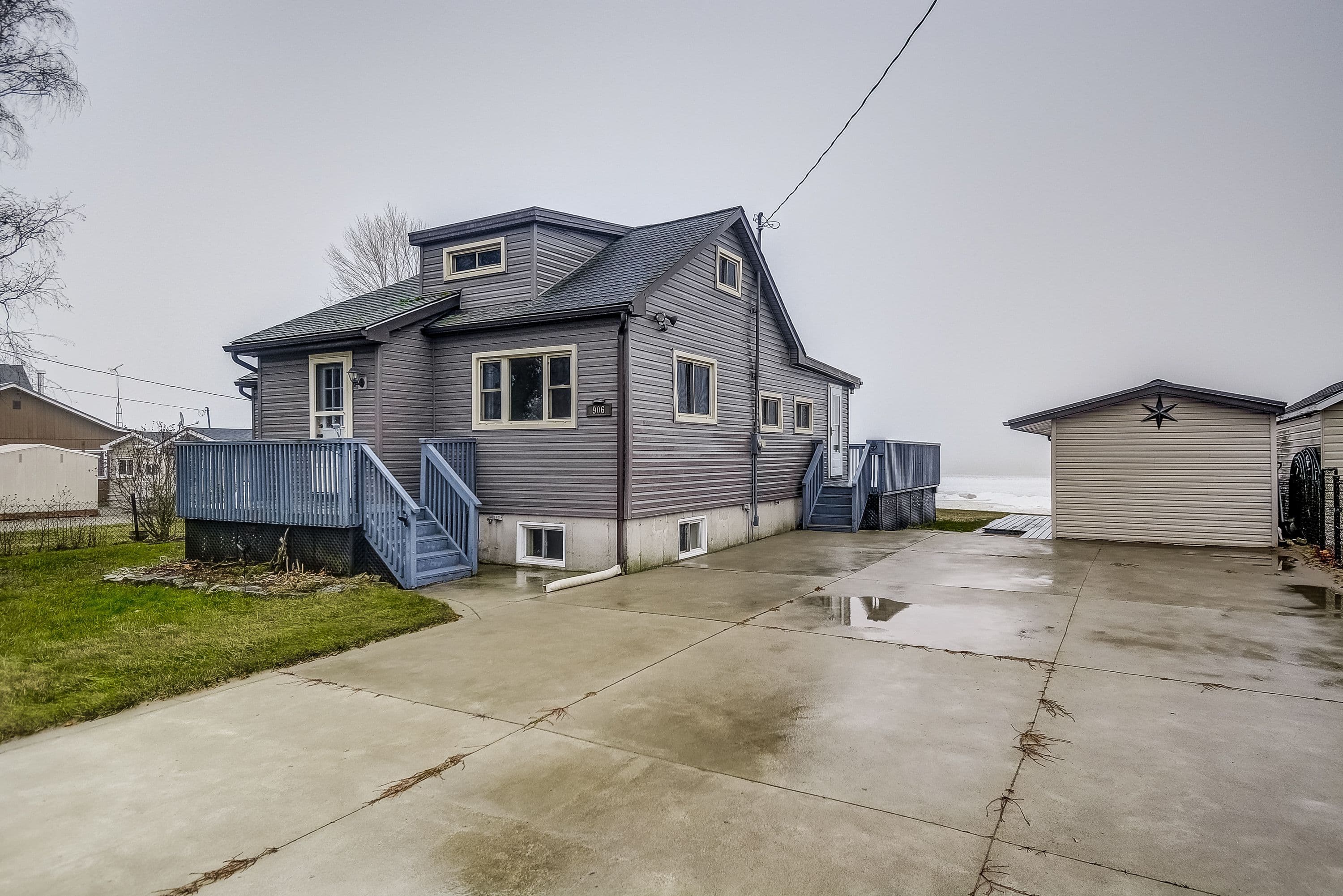 906 Lakeshore Road, Haldimand, ON N0A 1P0