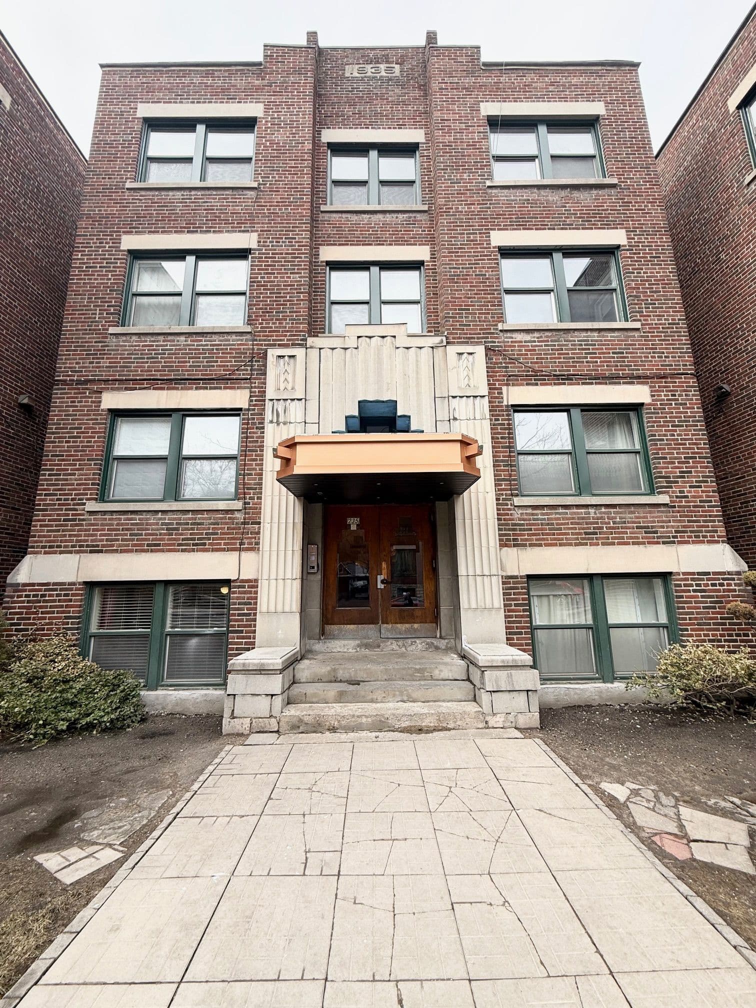 235 Cooper Street 2, Ottawa Centre, ON K2P 1L7