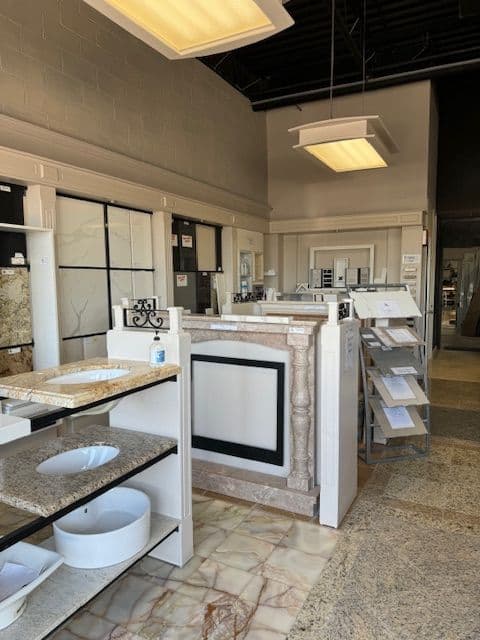 100 The East Mall N/A Unit 14, Toronto W08, ON M8Z 5X2