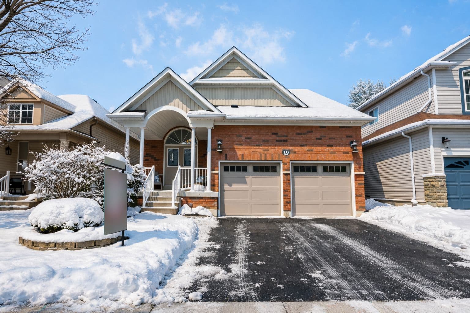 16 Cody Avenue, Whitby, ON L1M 1K8