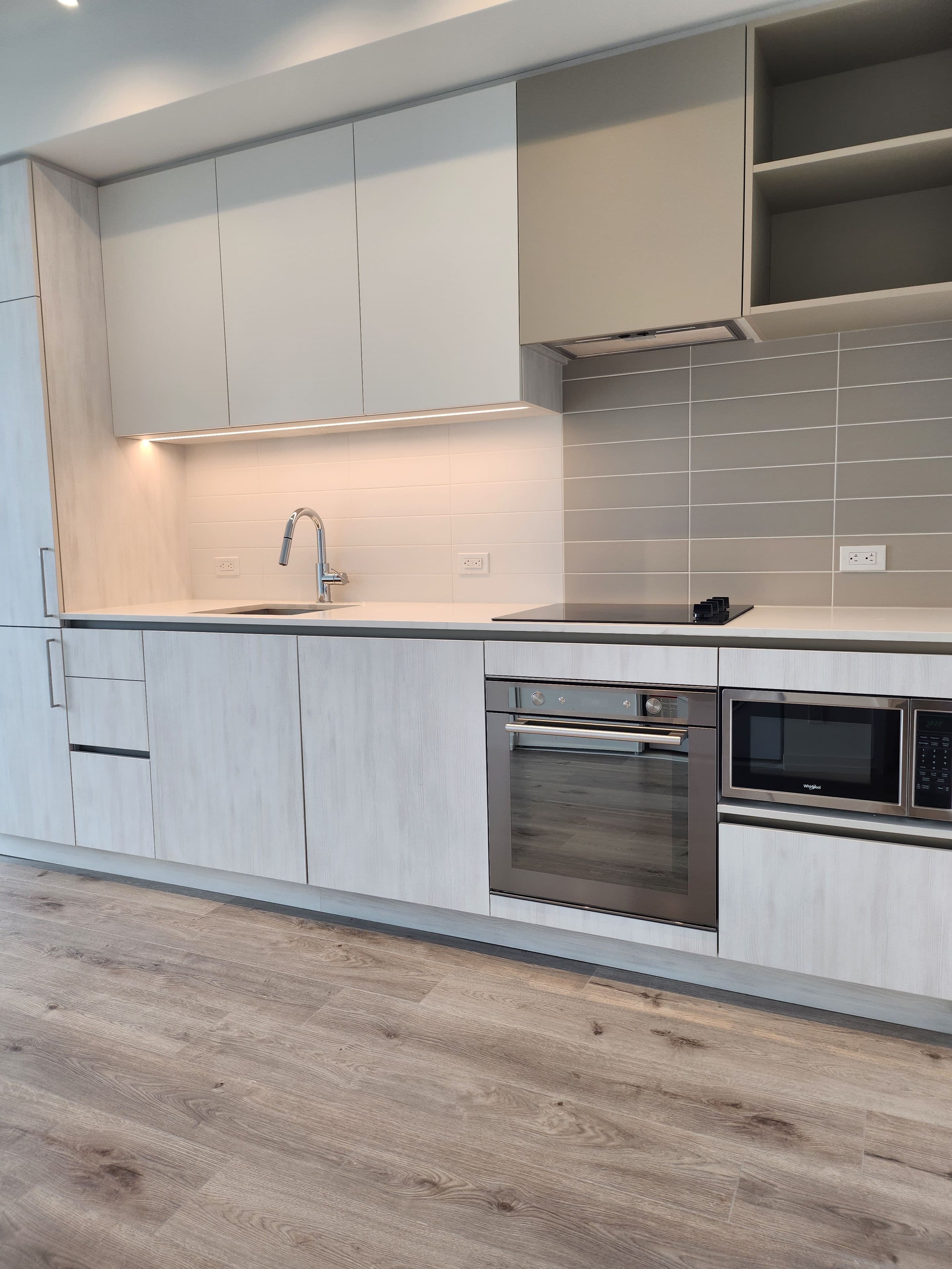 1000 Portage Parkway 4307, Vaughan, ON L4K 0L1