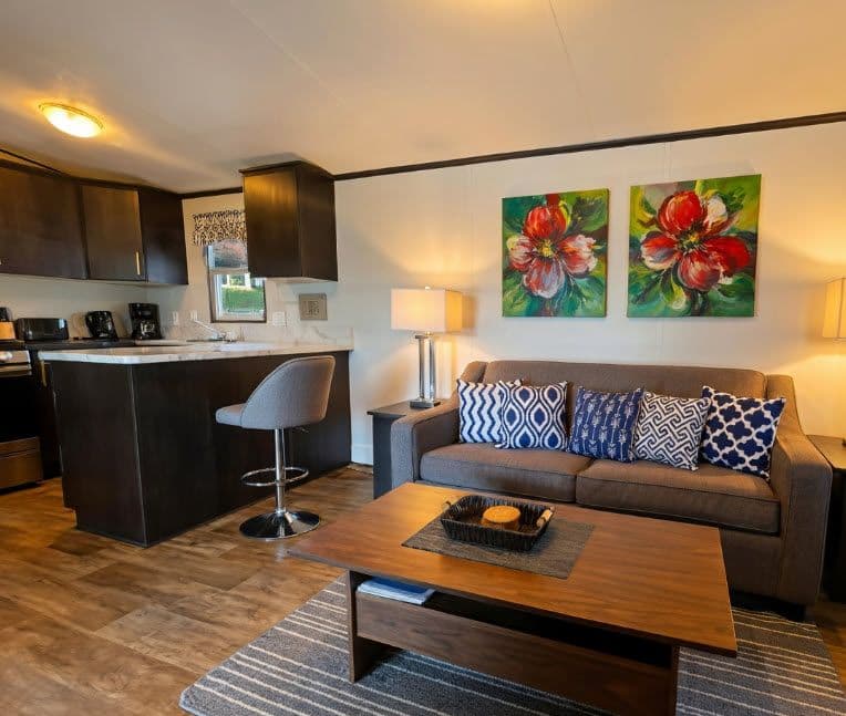 712 Poplar Crescent, Bracebridge, ON P1L 1W9