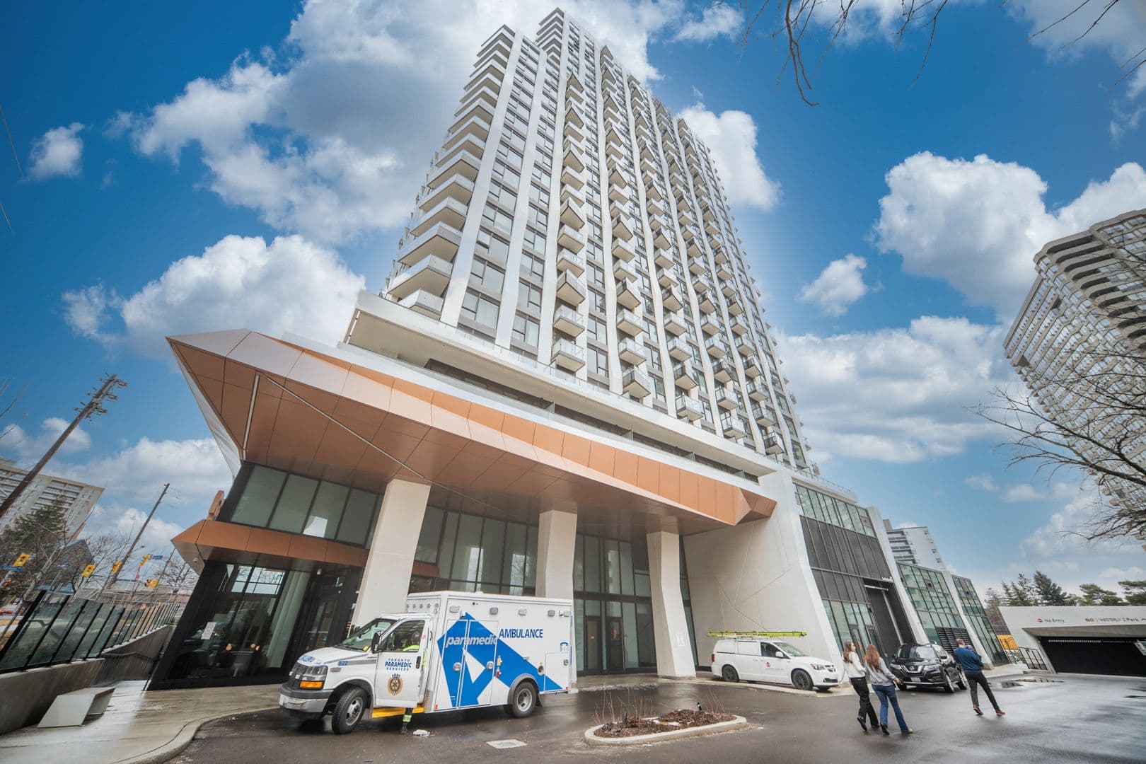 60 Central Park Roadway N/A 1811, Toronto W08, ON M9A 0E6