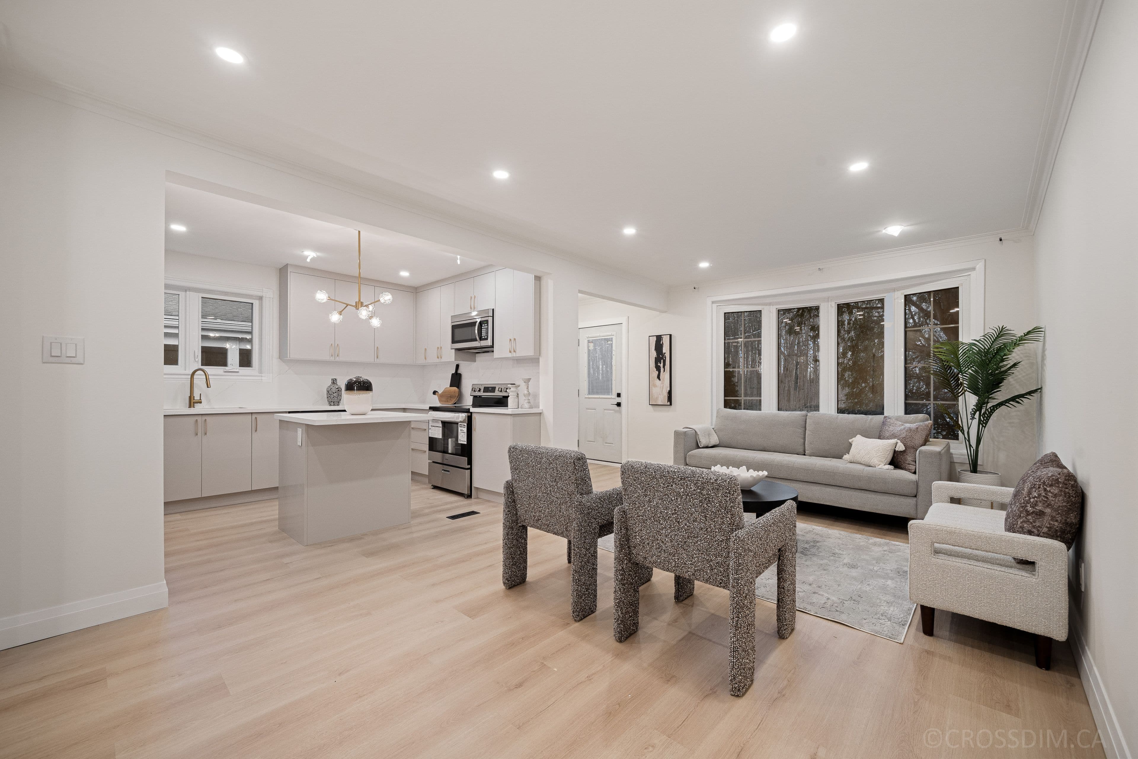 107 Bayview Parkway, Newmarket, ON L3Y 3W2