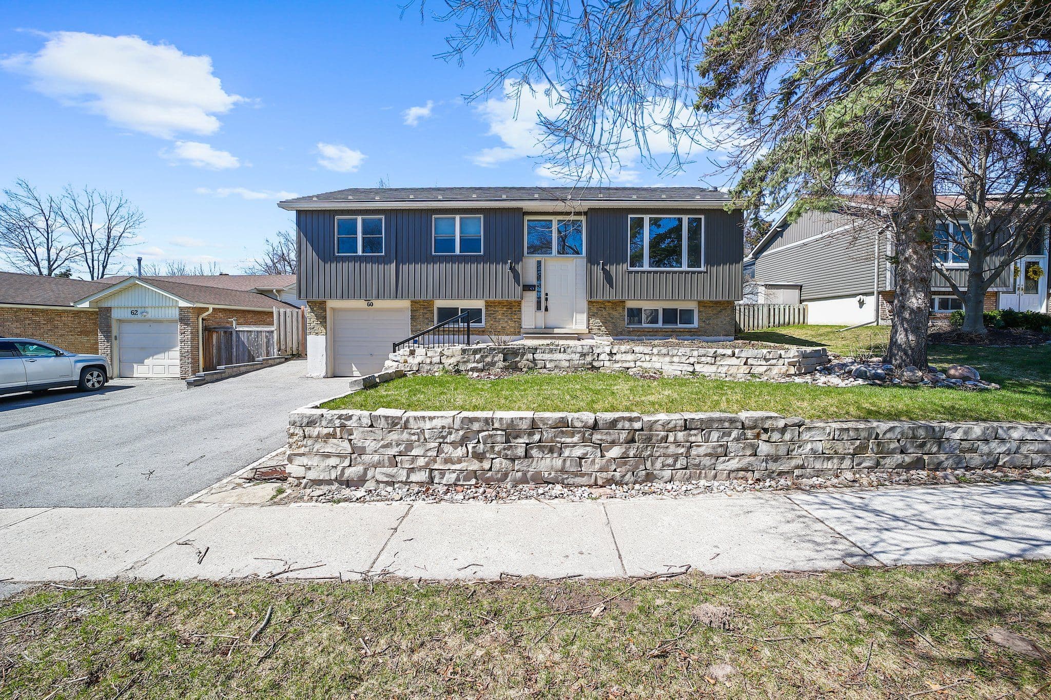 60 HEATHER Street, Barrie, ON L4N 4N1