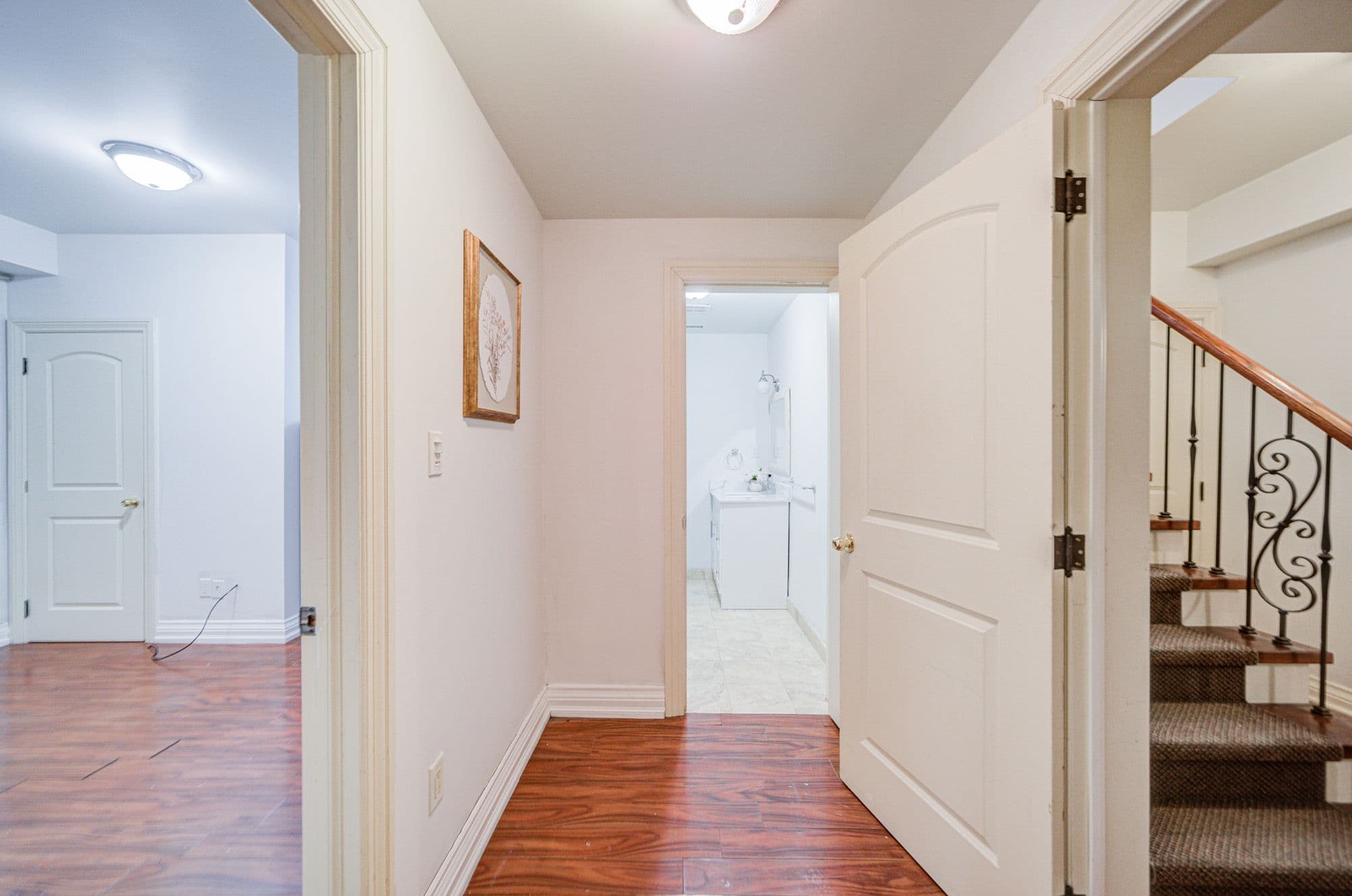 213 Maplehurst Avenue Lower, Toronto C14, ON M2N 3C3