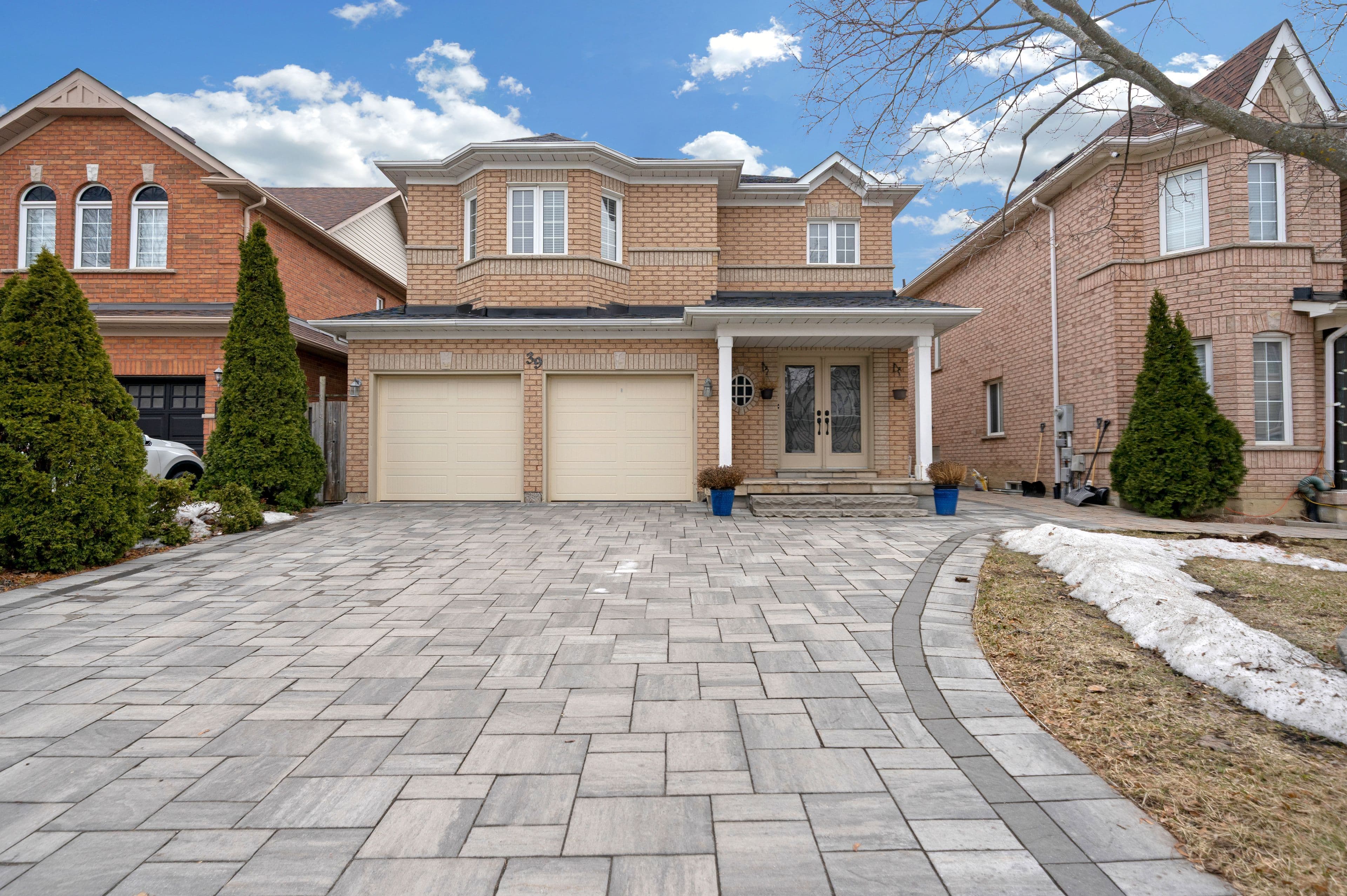 39 Monte Cristi Street S, Vaughan, ON L6A 3H8