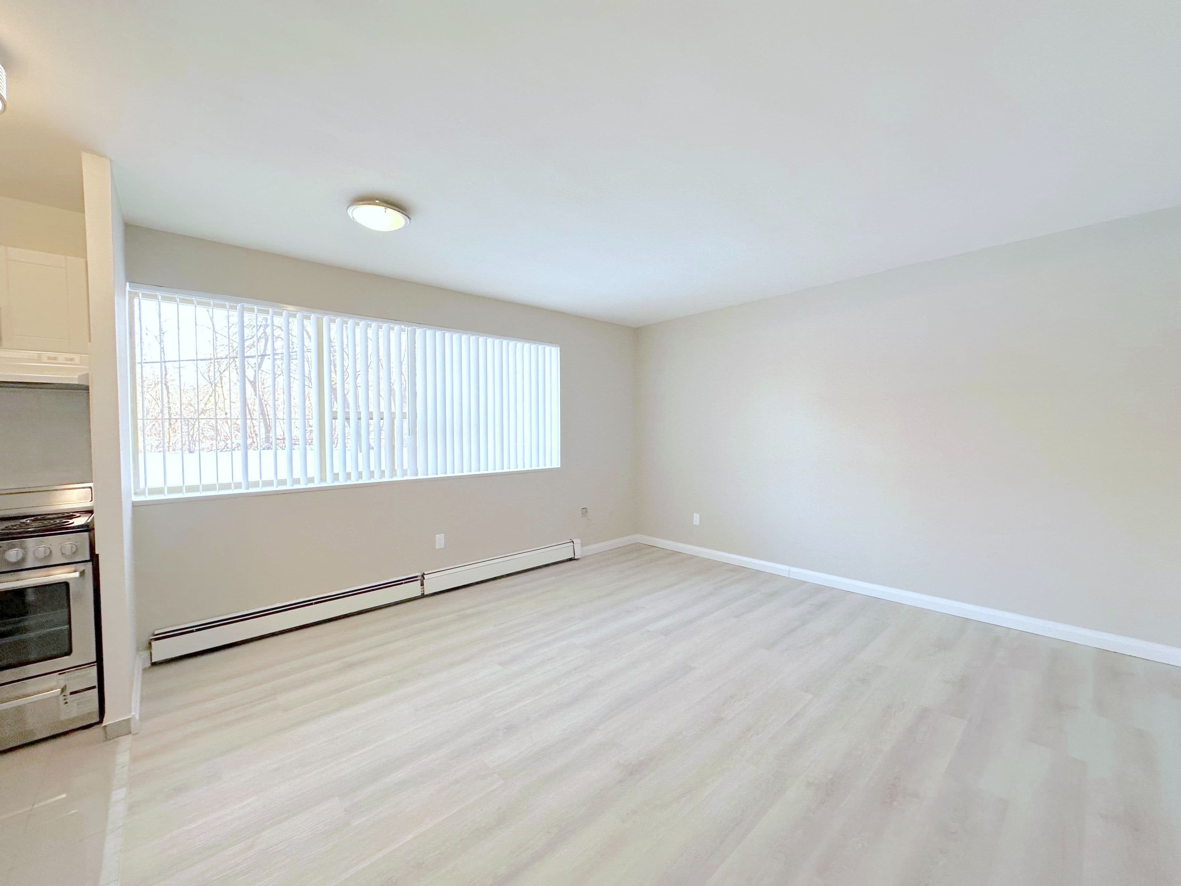 38 Carluke Crescent 104, Toronto C12, ON M2L 2X9