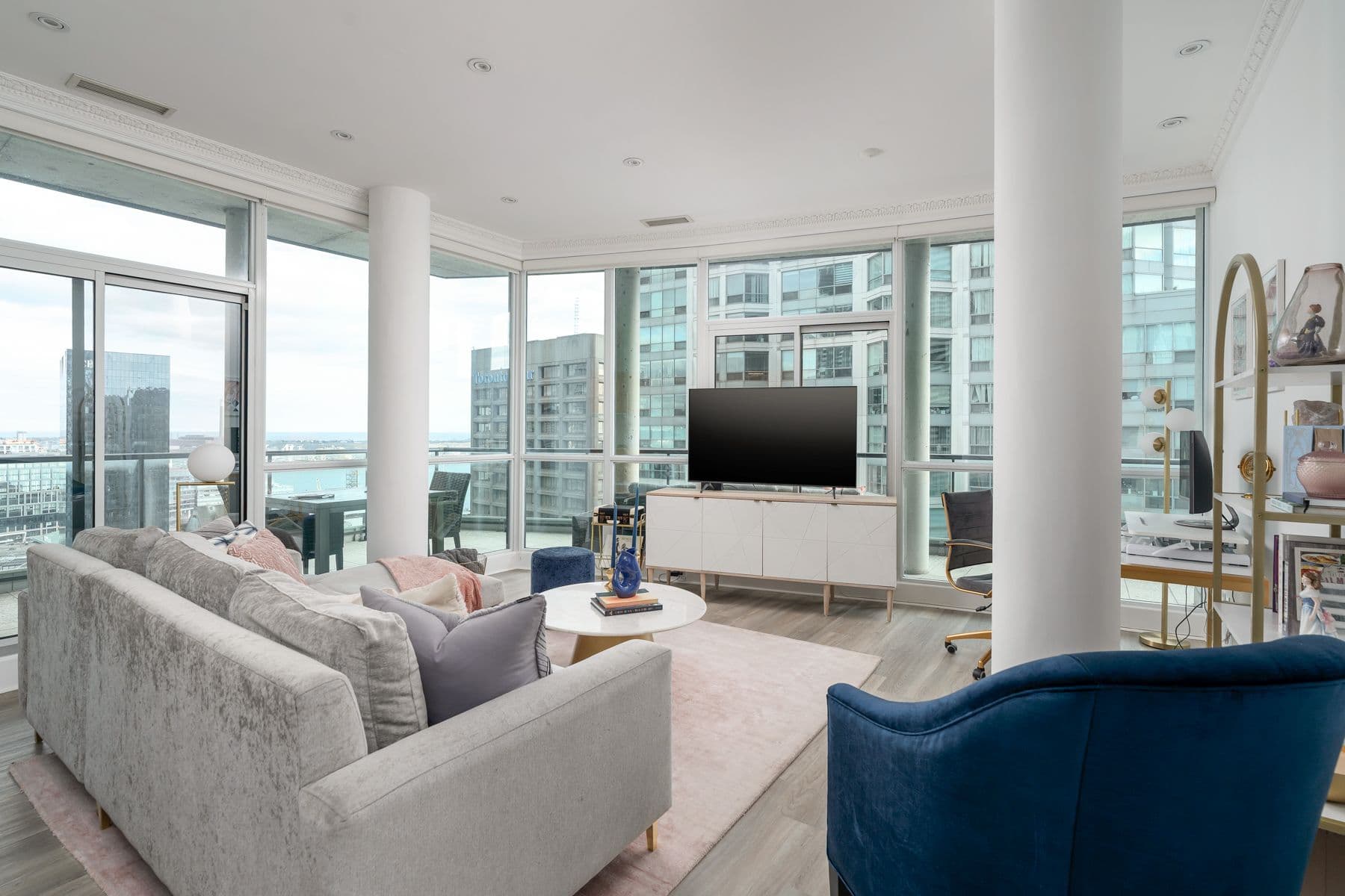 12 Yonge Street 2903, Toronto C01, ON M5E 1Z9