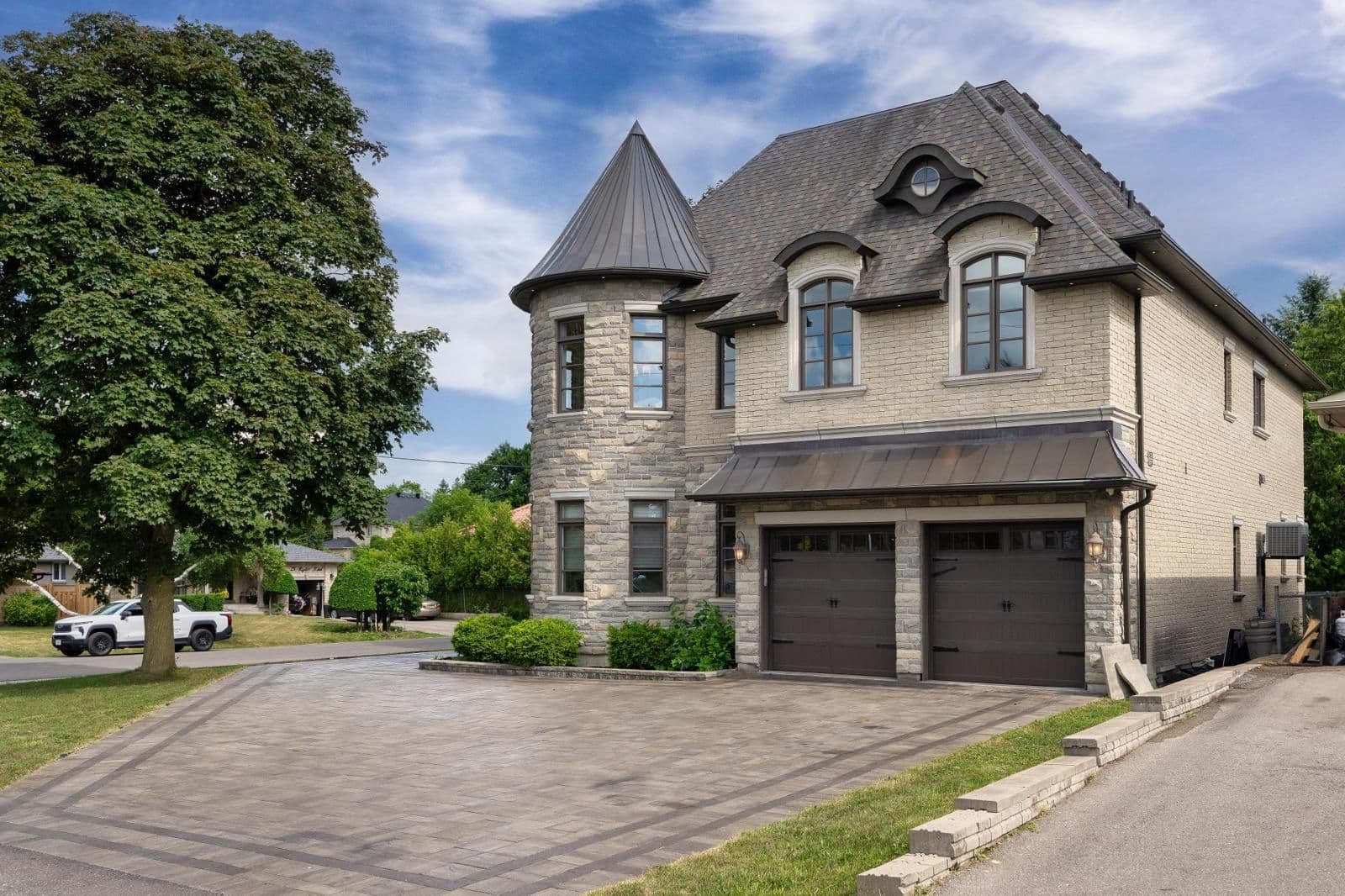 1 Lancer Drive, Vaughan, ON L6A 1E4