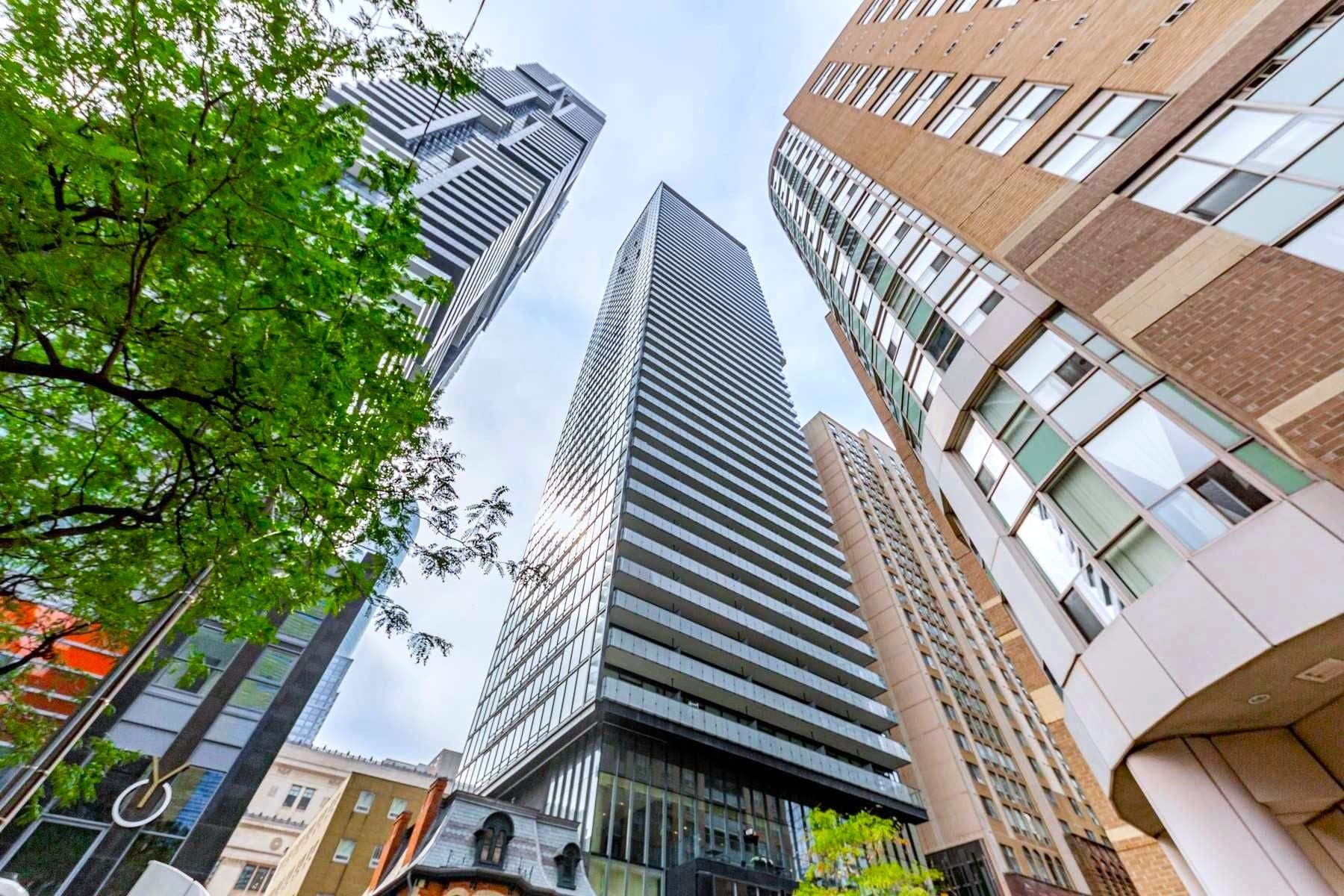 15 Grenville Street 4201, Toronto C01, ON M4Y 0B9