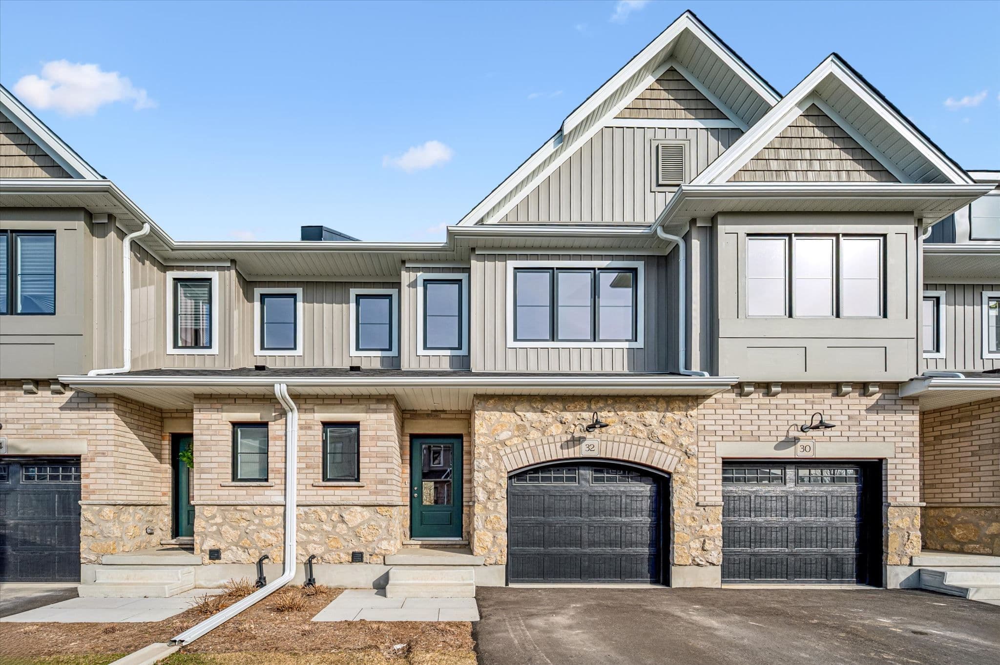 32 Fieldstone Lane, Centre Wellington, ON N0B 1S0