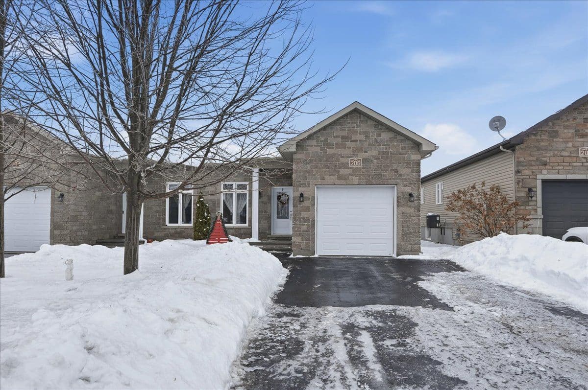 206 Trillium Circle, Alfred and Plantagenet, ON K0A 3K0