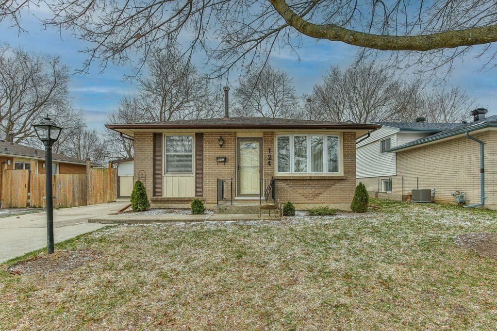 124 Kipling Avenue, London East, ON N5V 1K2