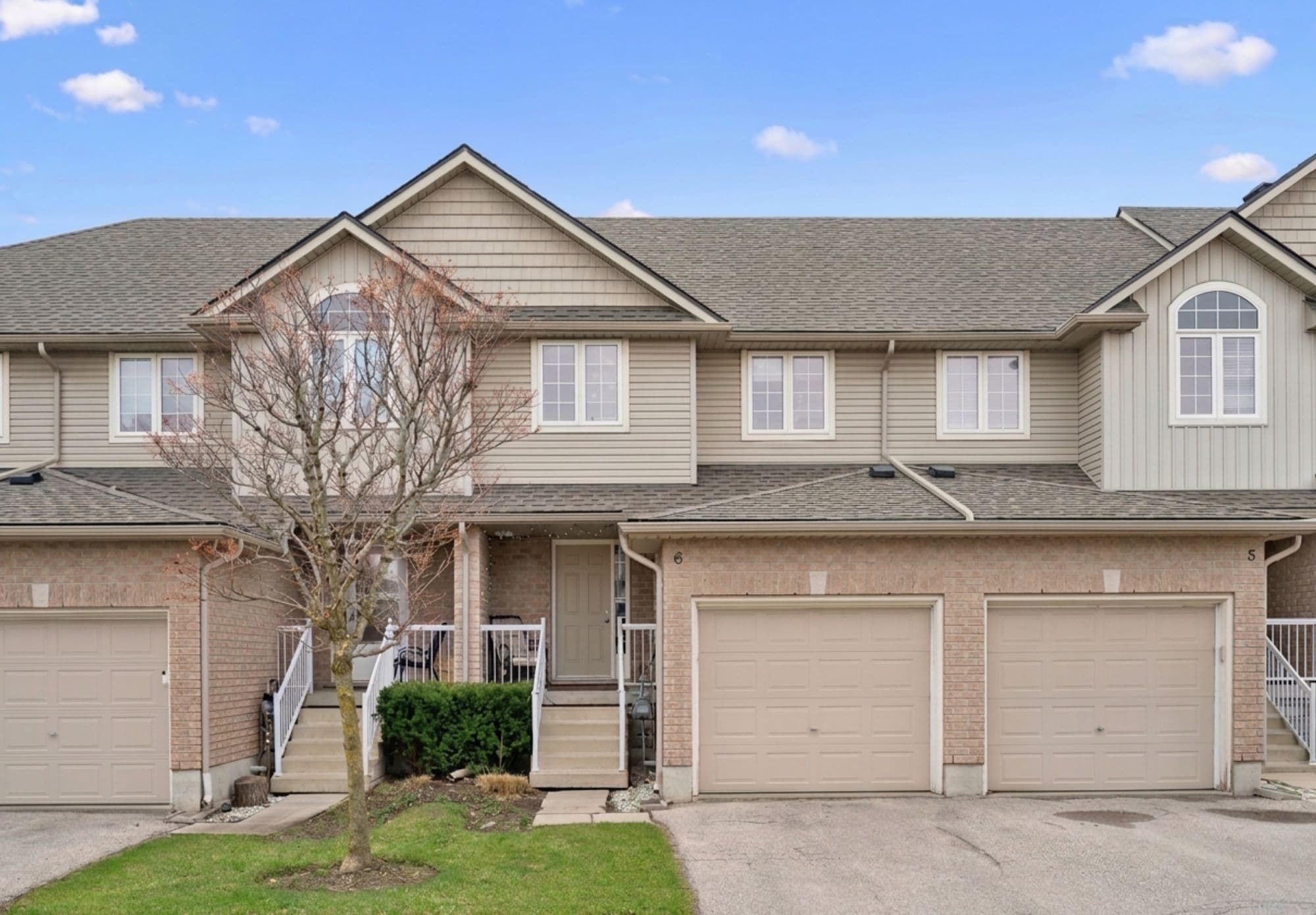 361 Arkell Road 6, Guelph, ON N1L 1E5