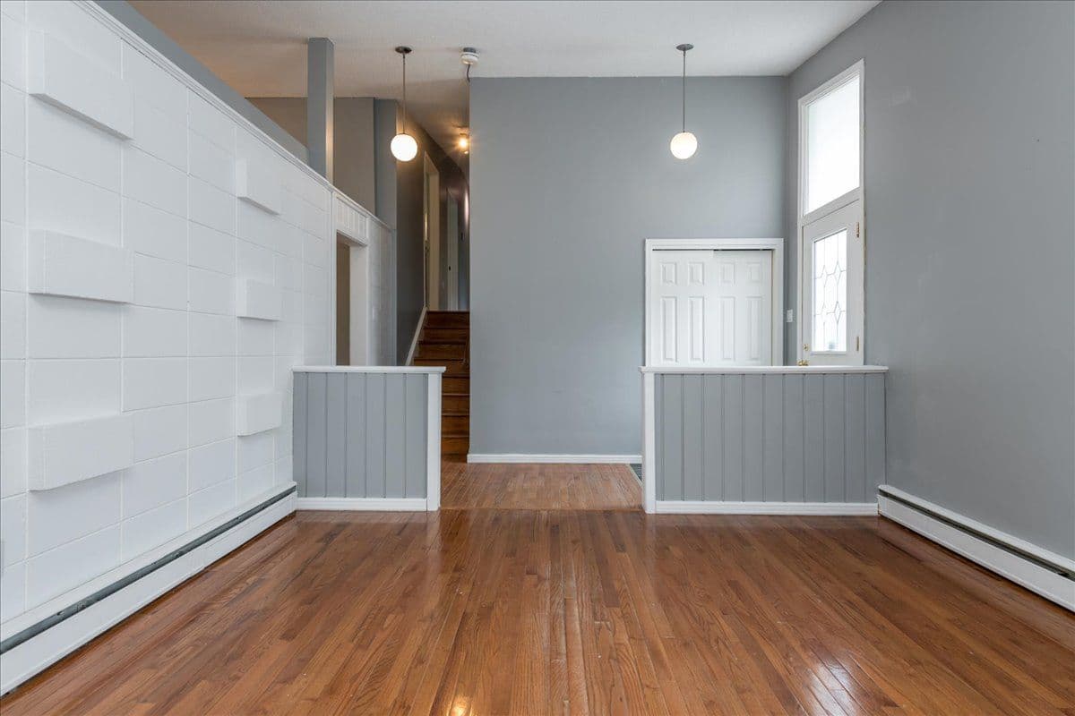 46 Eugenia Street, Barrie, ON L4M 1P8