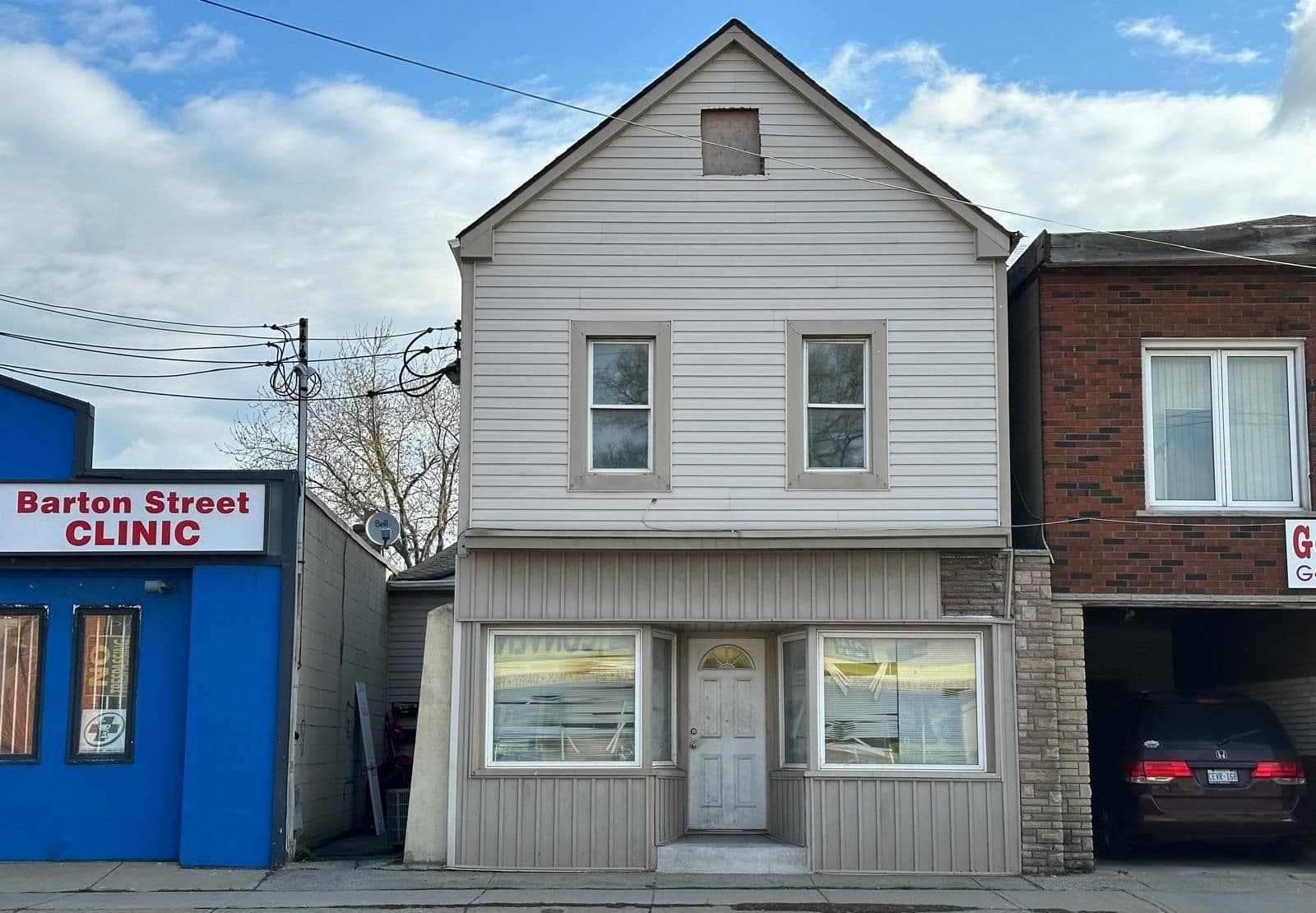 1525 Barton Street E 2, Hamilton, ON L8H 2X5