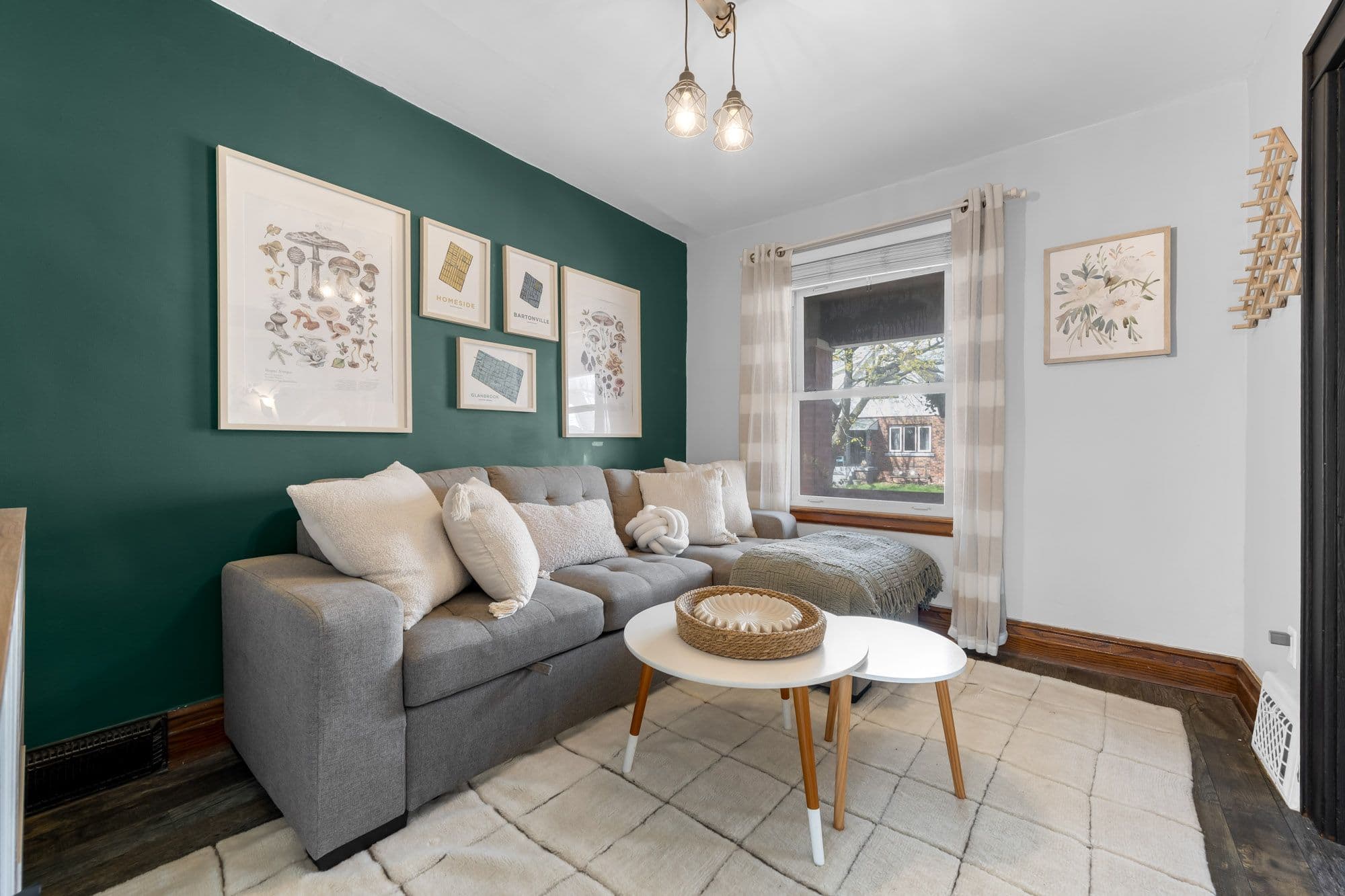 22 COPE Street, Hamilton, ON L8H 5A9