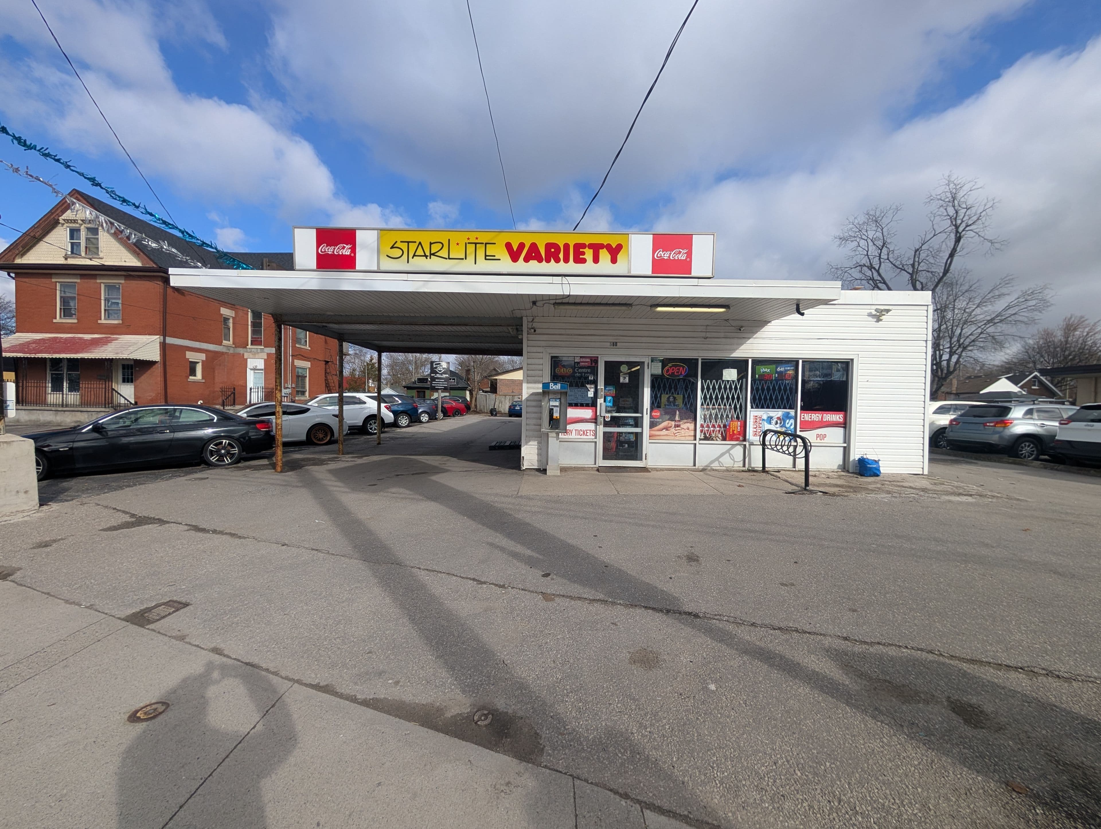 560 Hamilton Road, London East, ON N5Z 1S6
