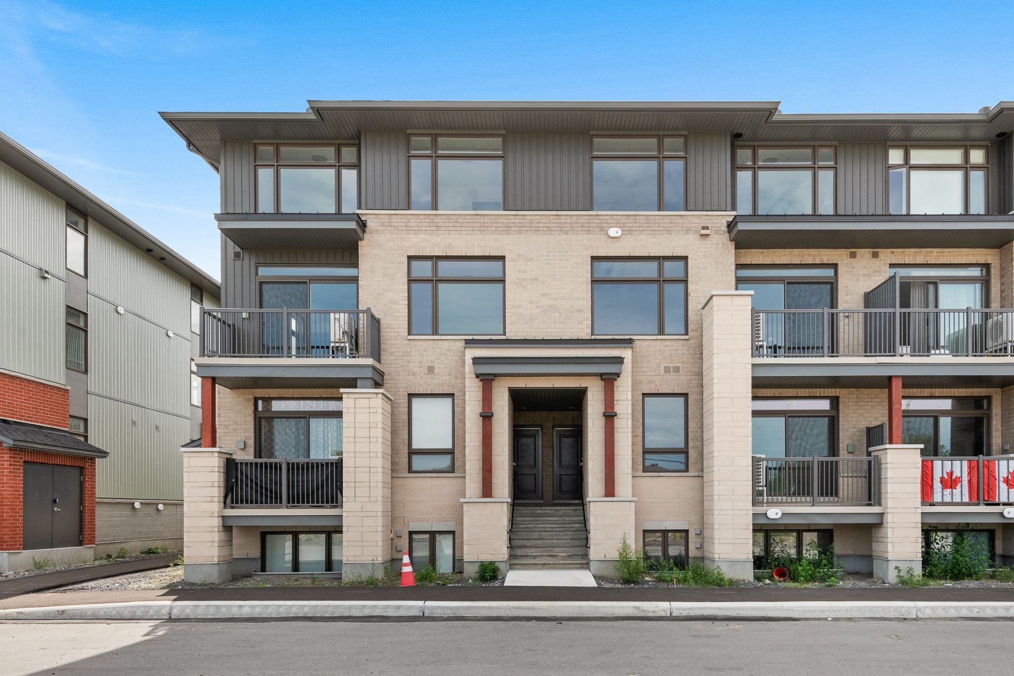 1005 Silhouette Private, Barrhaven, ON K2J 4S3