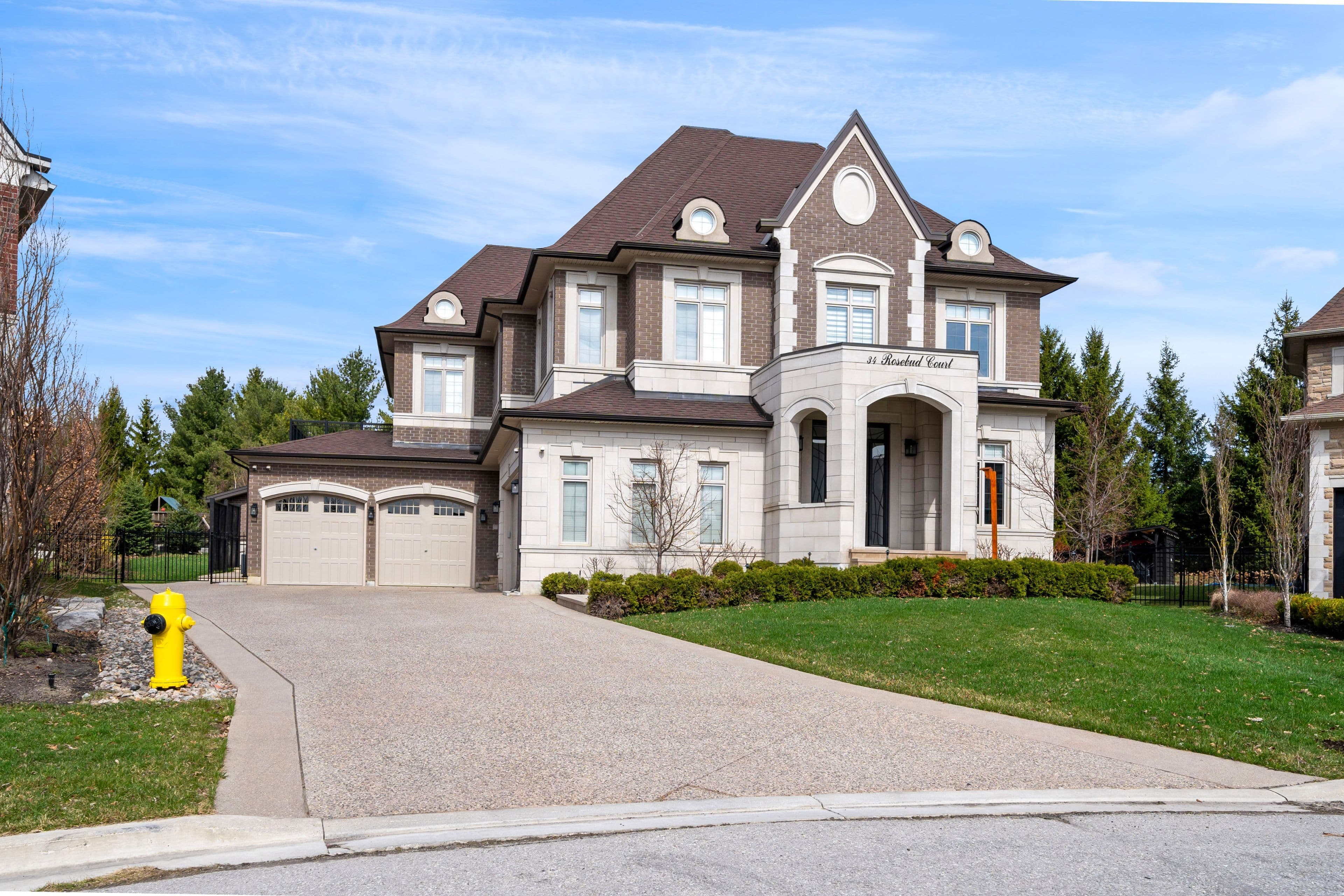34 Rosebud Court, Vaughan, ON L0J 1C0