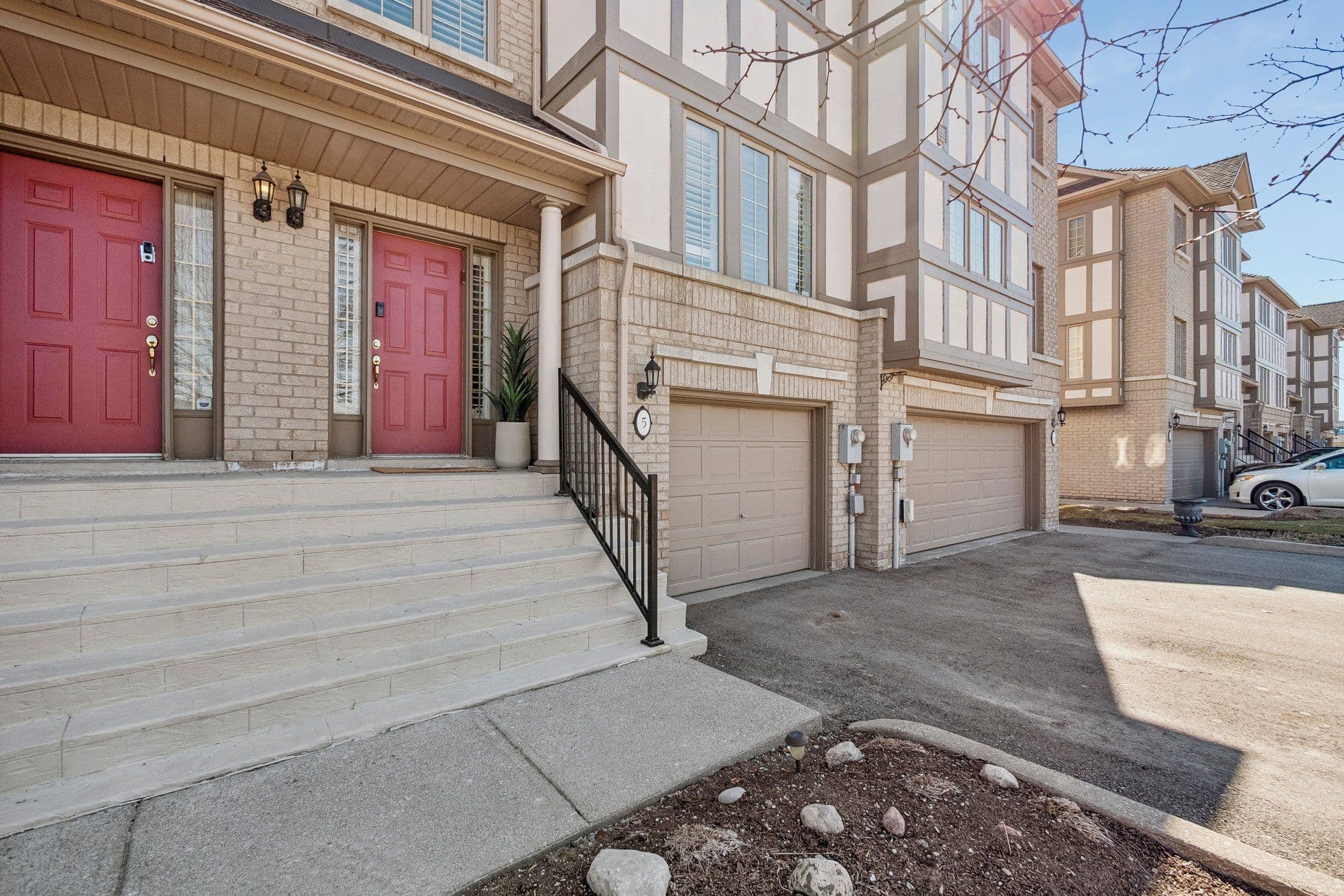 8909 BATHURST Street 5, Richmond Hill, ON L4C 0H4