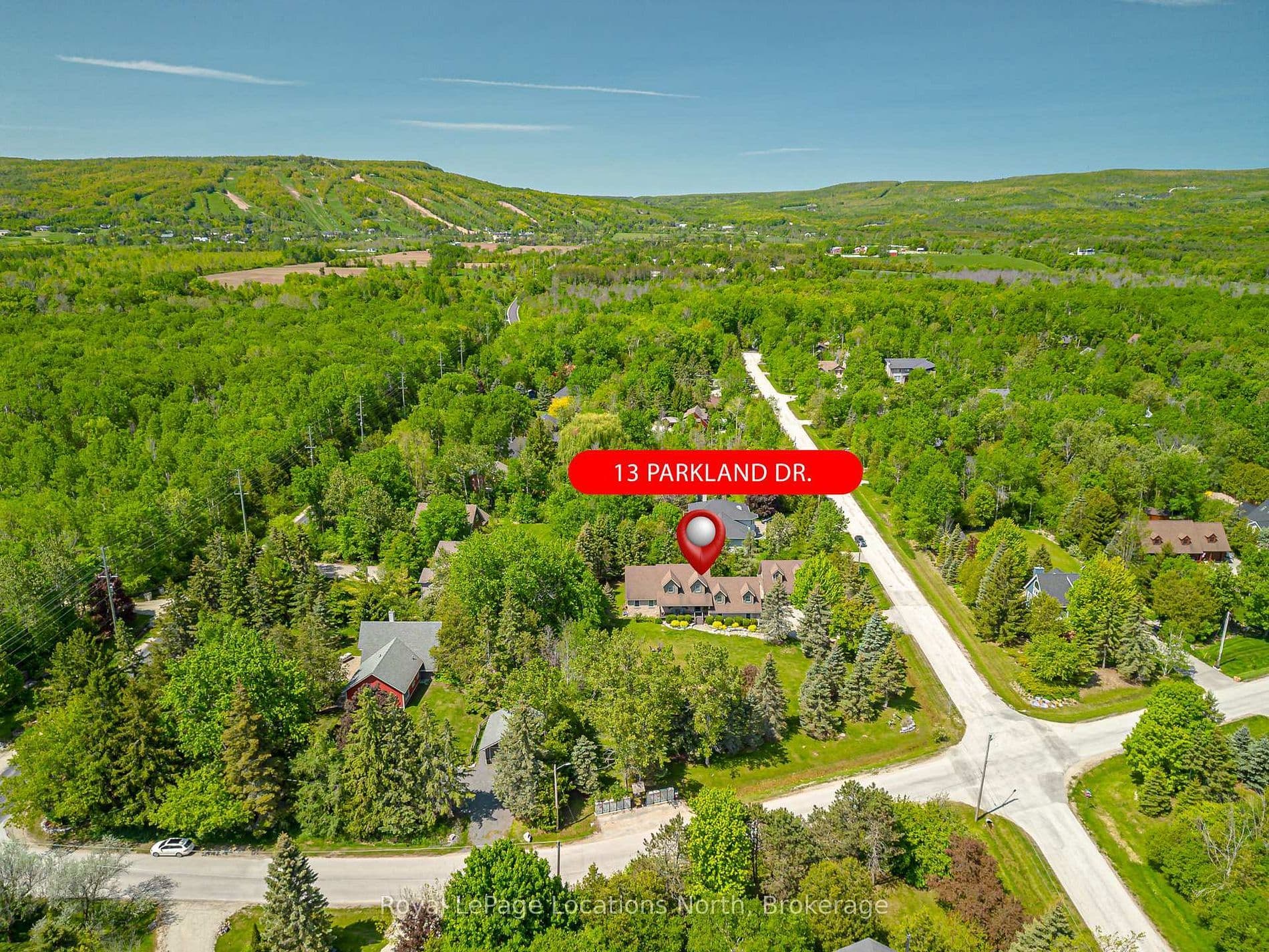 13 Parkland Drive, Clearview, ON L9Y 3Y9