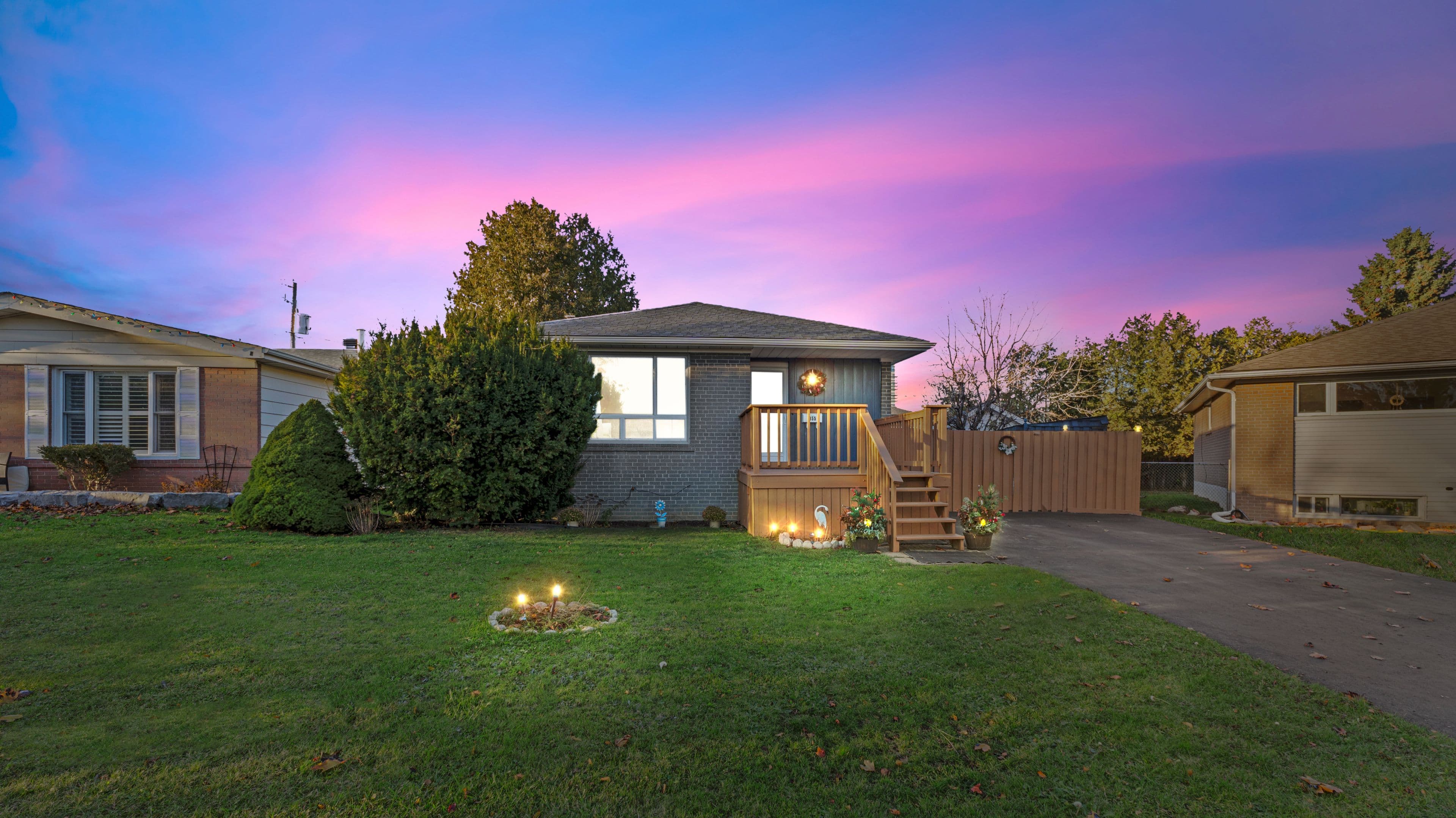 855 Zator Avenue, Pickering, ON L1W 1Y2