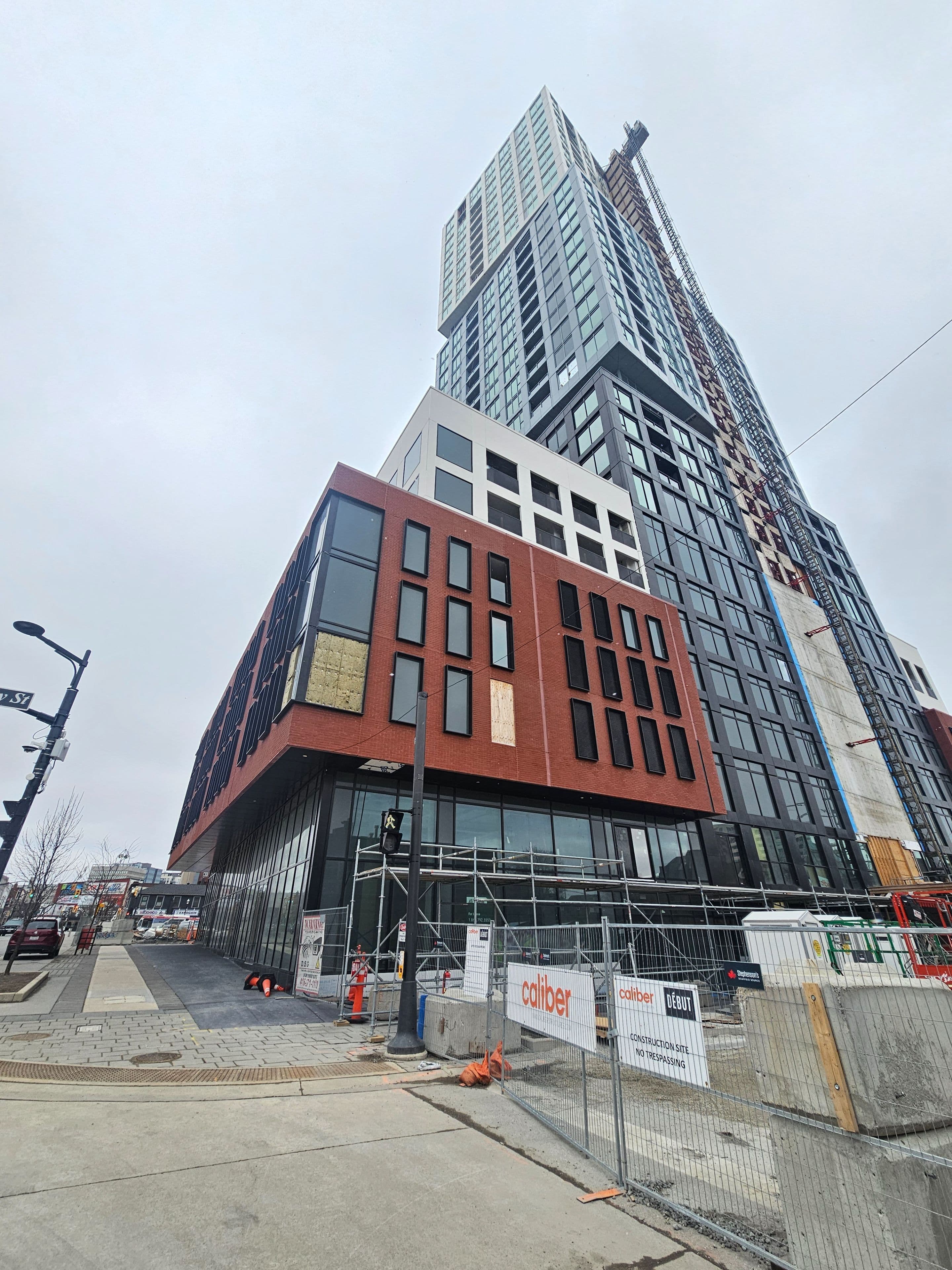 39 Mary Street 2104, Barrie, ON L4N 1S9