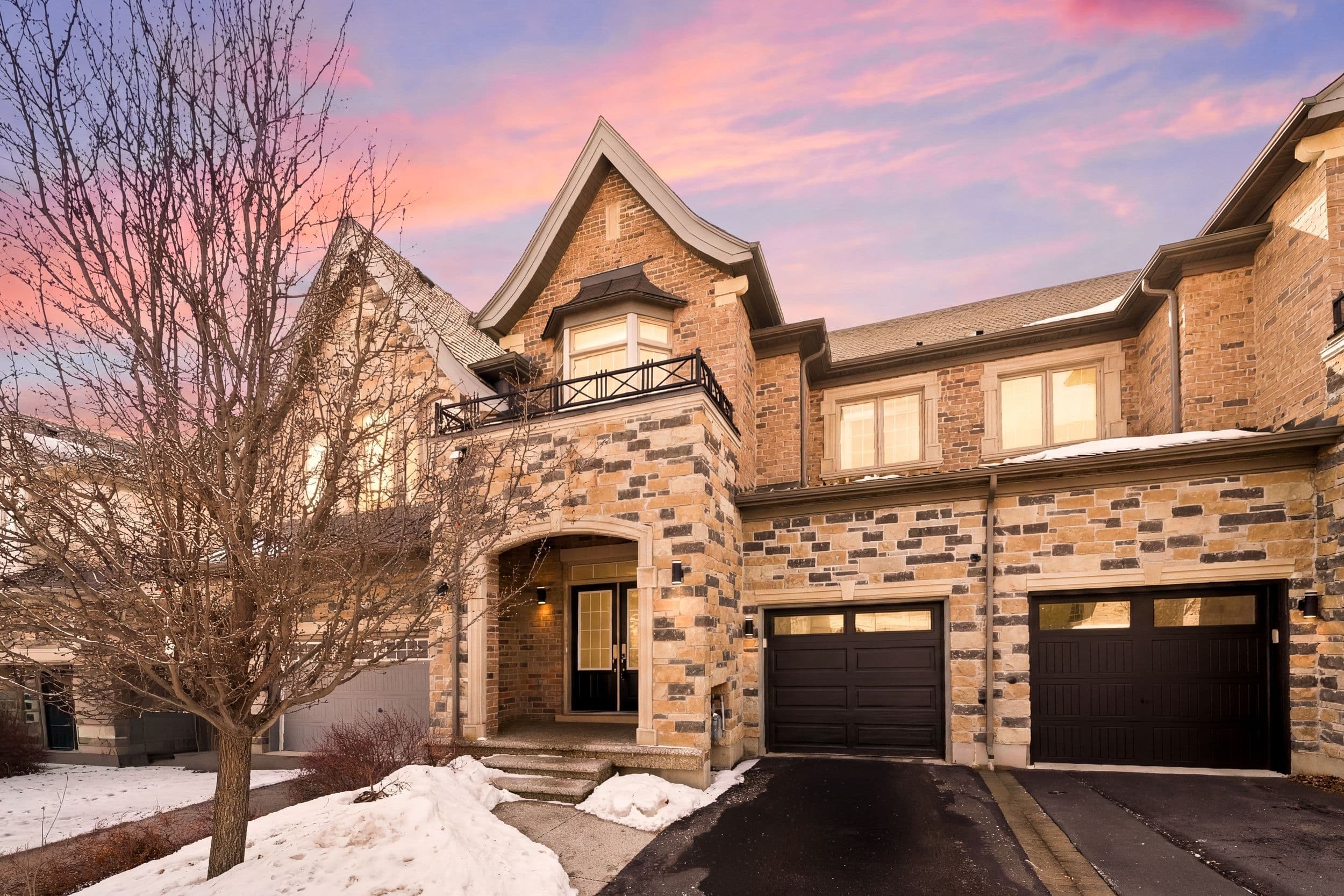 2466 Village Common, Oakville, ON L6M 0S2